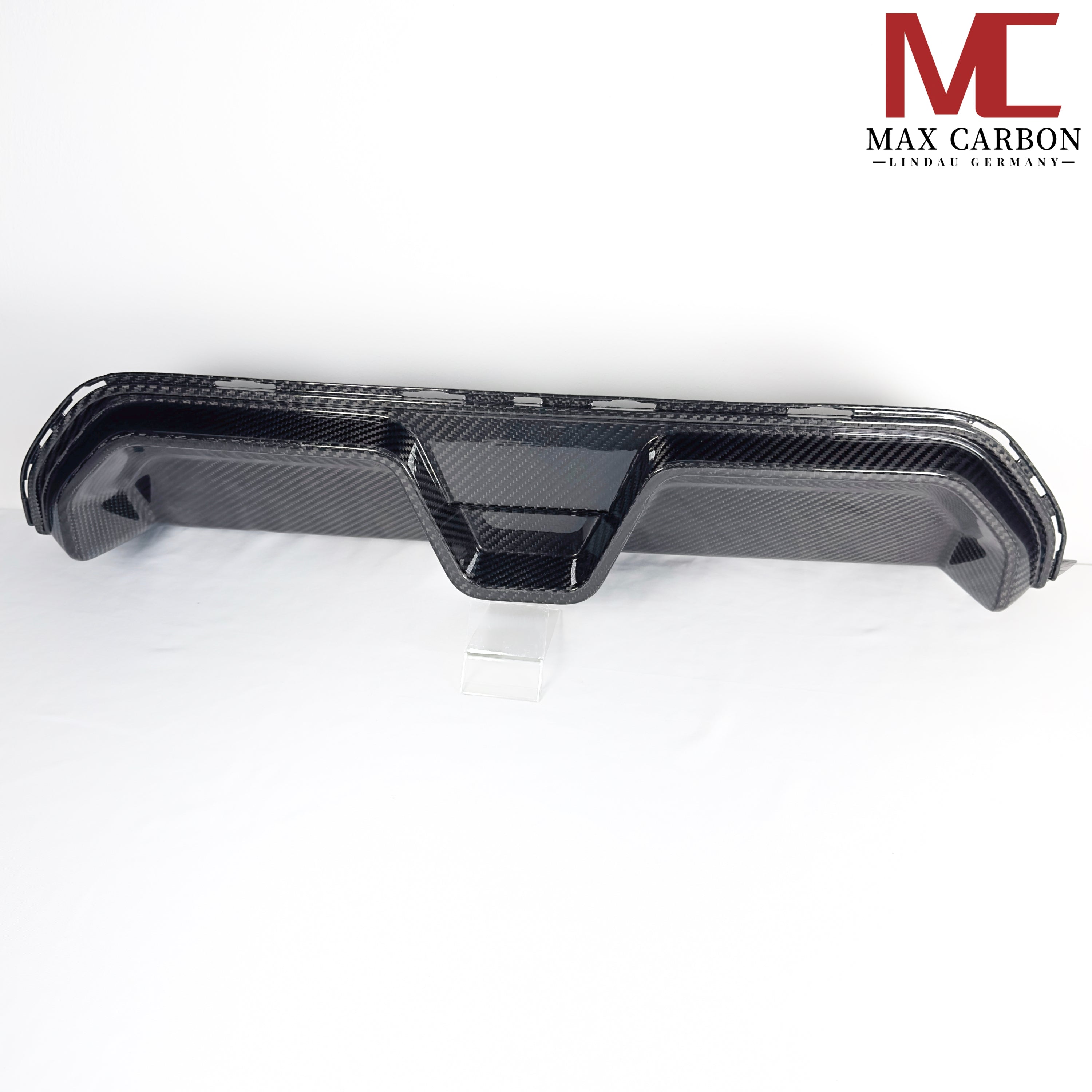 Dry-Carbon Heckdiffusor passend für BMW M5 F90 – Aggressive Heck-Performance