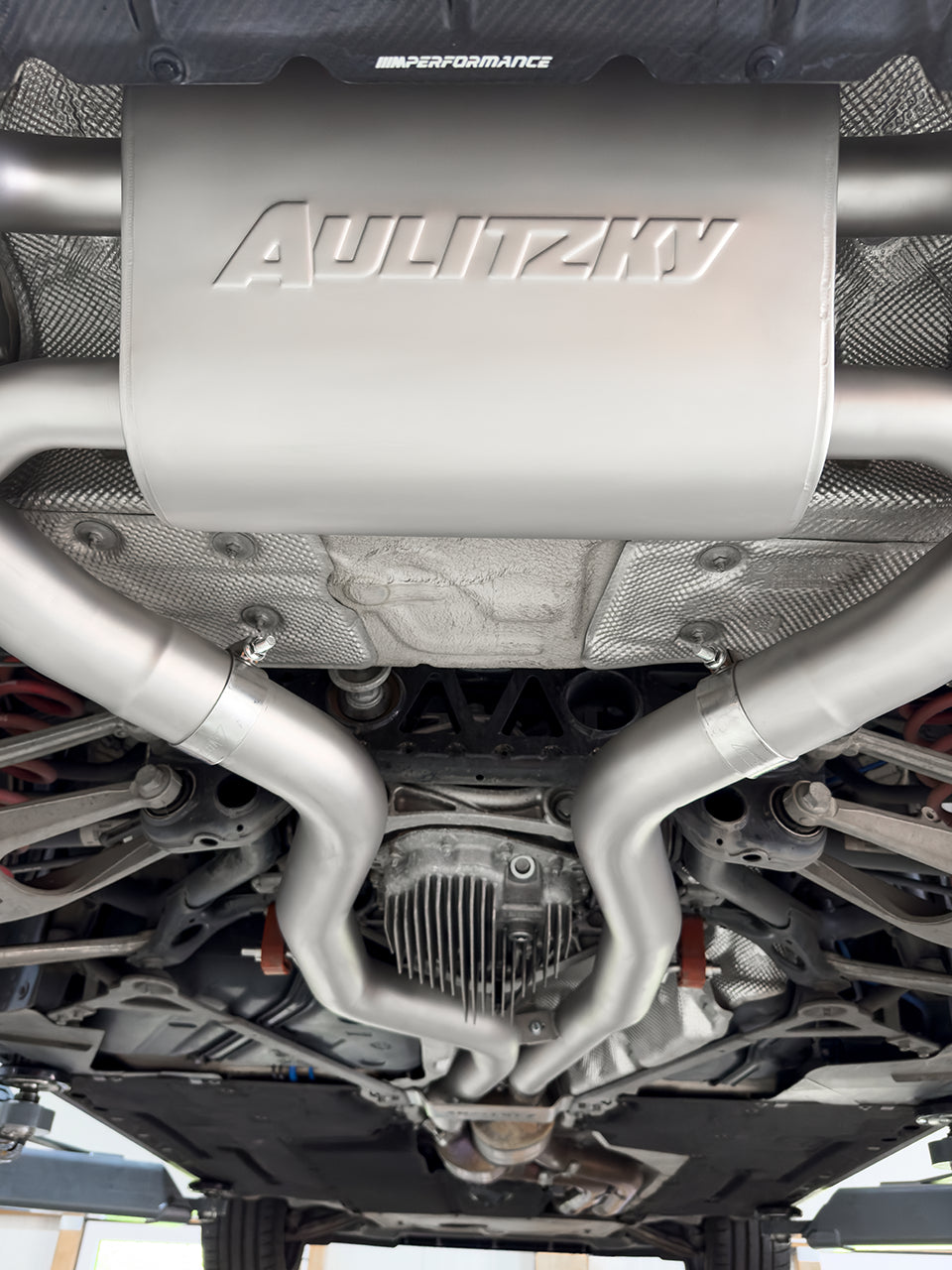 Aulitzky Abgasanlage passend für BMW M3/M4 F8x (ECE) - Getsdowned
