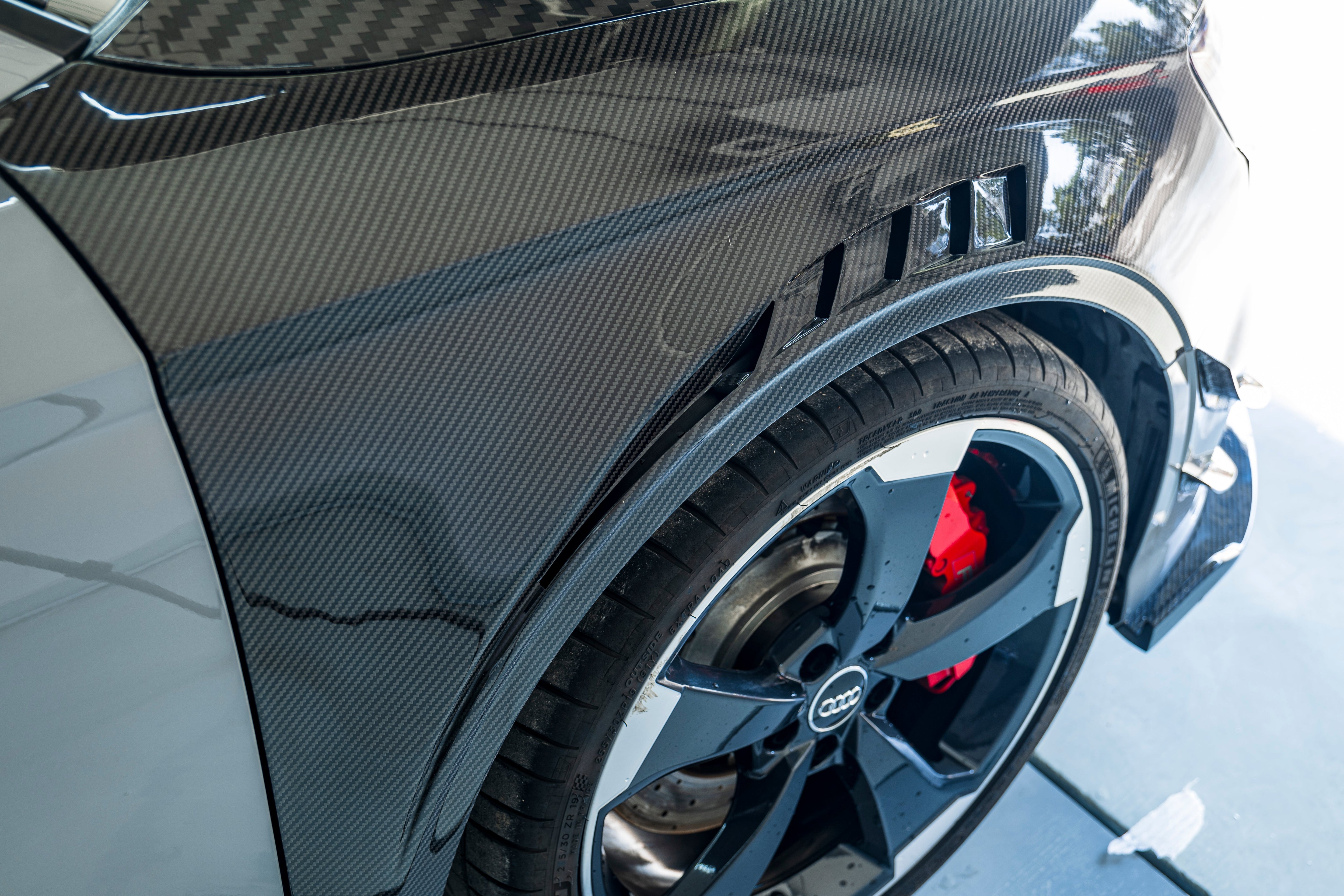 Carbon Kotflügel passend für Audi RS3 8V – breitere Front inkl. Eintragung