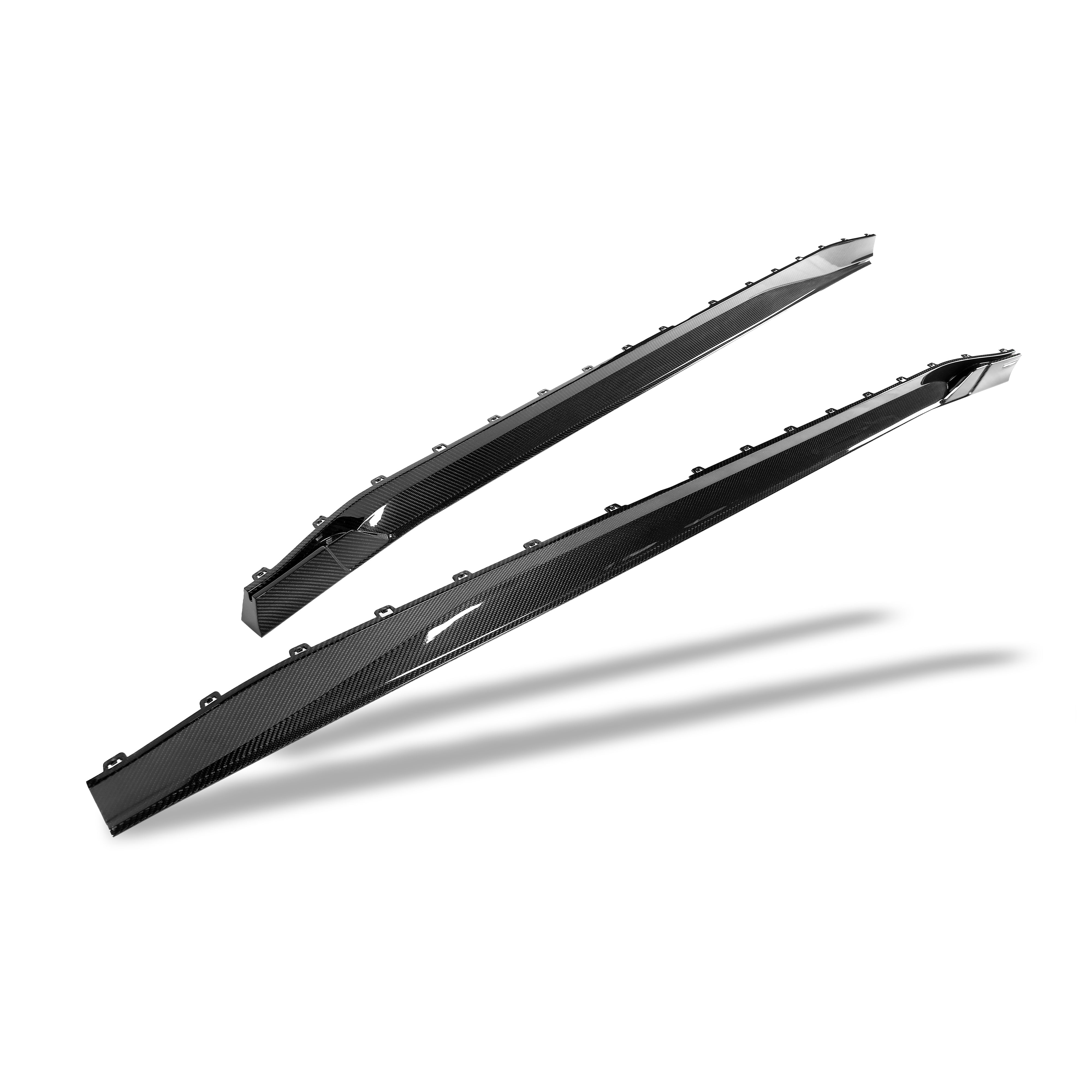 Dry-Carbon Seitenschweller passend für BMW M4 G82-G83 – breite aggressive Seitenlinie
