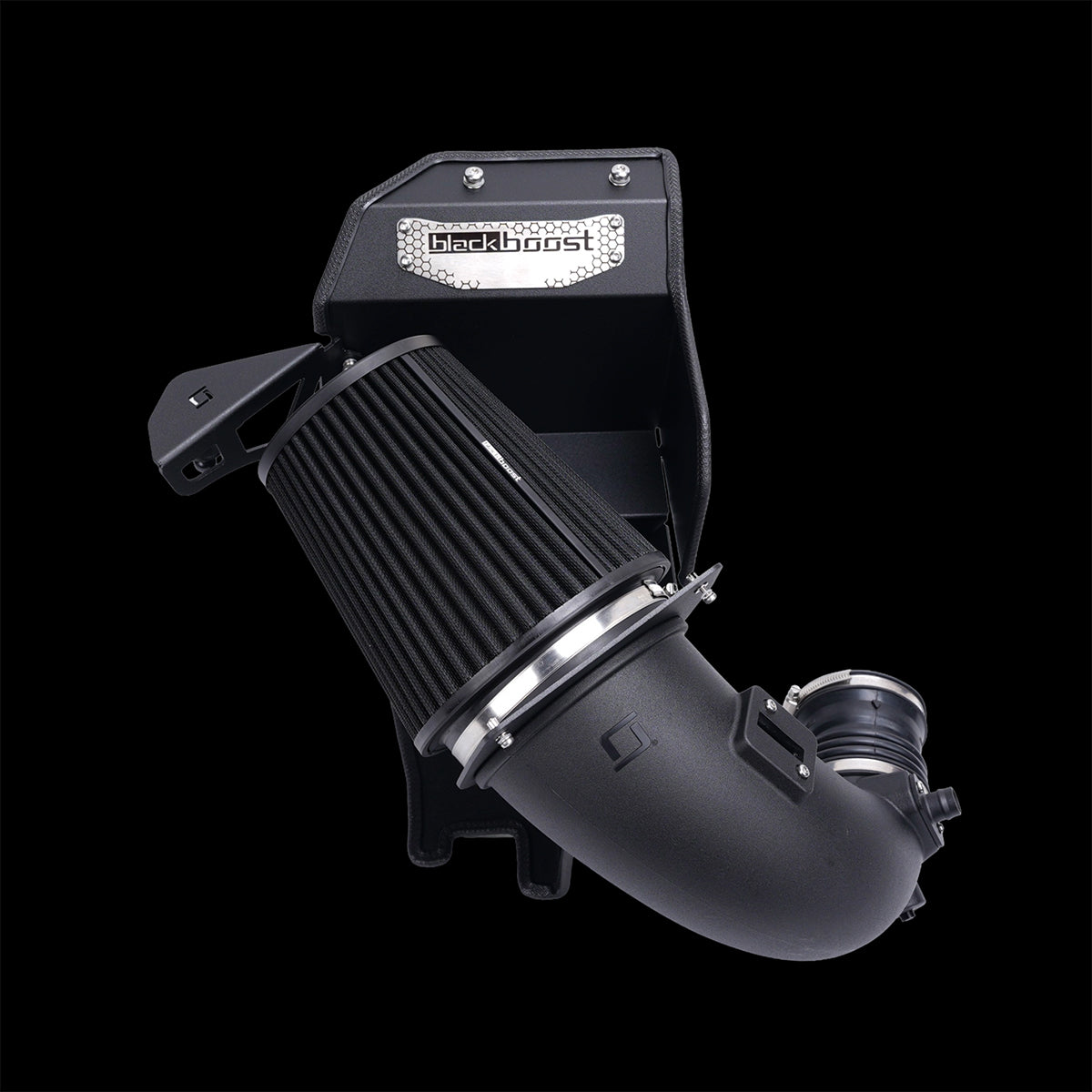 Schwarzes Blackboost Ansaugsystem für BMW M240i/M340i B58, Aulitzky, mit Luftansaugöffnung und Montageelementen sichtbar