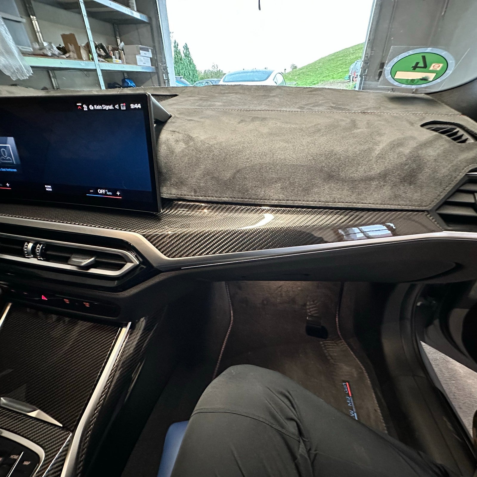 Dry Carbon Zierleiste Armaturenbrett passend für BMW M2 G87 / M3 G80 G81 / M4 G82 G83 / 3er G20 G21 / 4er G22 G23 G26 - Getsdowned