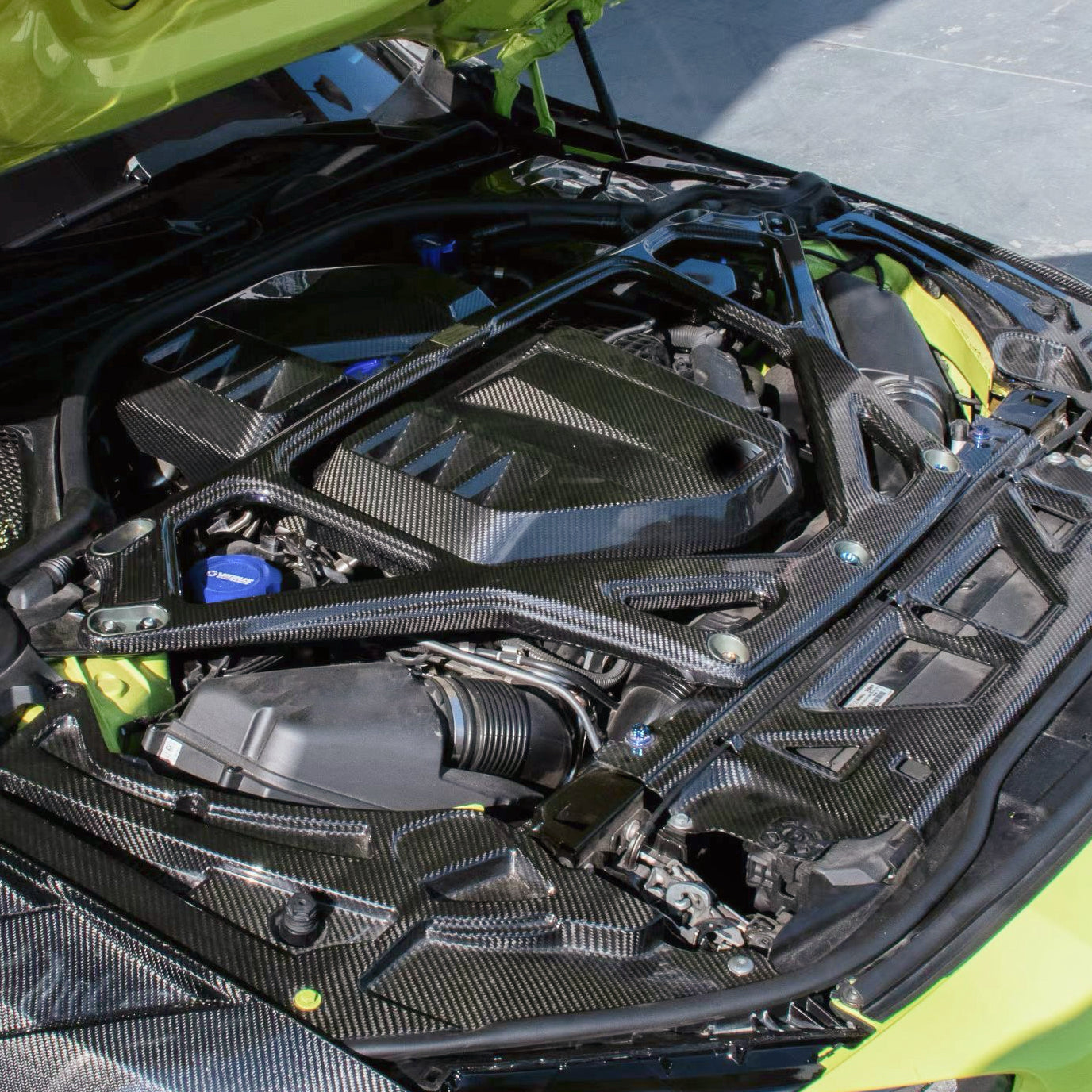 Dry Carbon Domstrebenset V4 passend für BMW M2 G87 / M3 G80 G81 / M4 G82 G83 - Getsdowned
