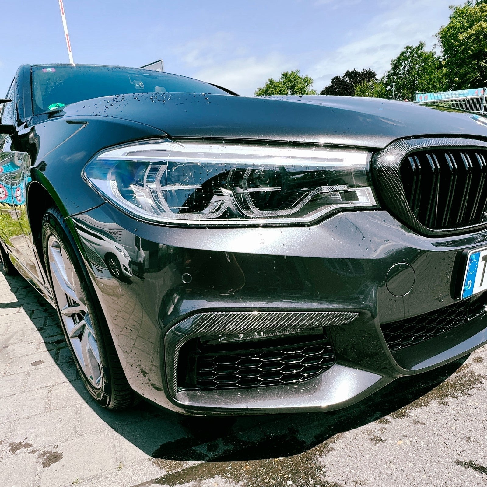 DRY CARBON Front Flaps Blende Luftführung passend für BMW G30 G31 mit M Paket vor LCI - Getsdowned