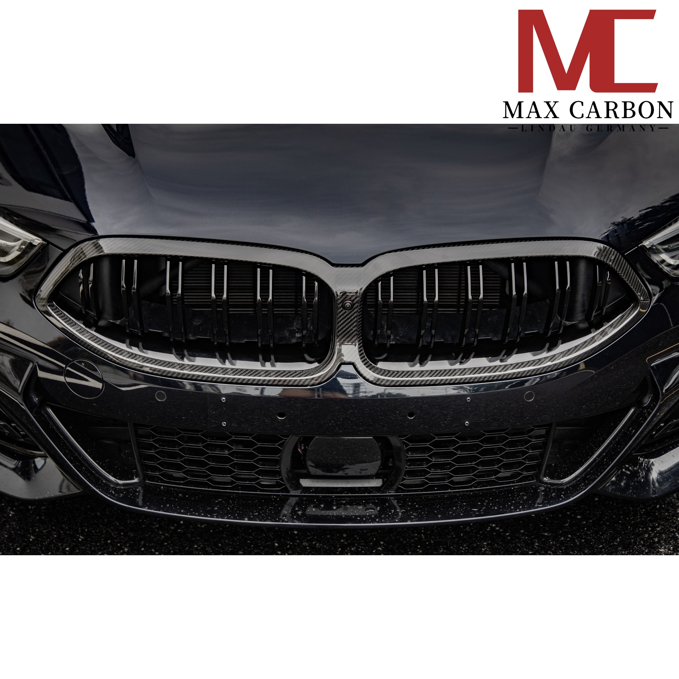 Max Carbon Dry Carbon Kühlergrill Nieren für BMW 8er (G14 G15 G16) LCI, detailreiche Sicht auf den sportlichen Autokühlergrill