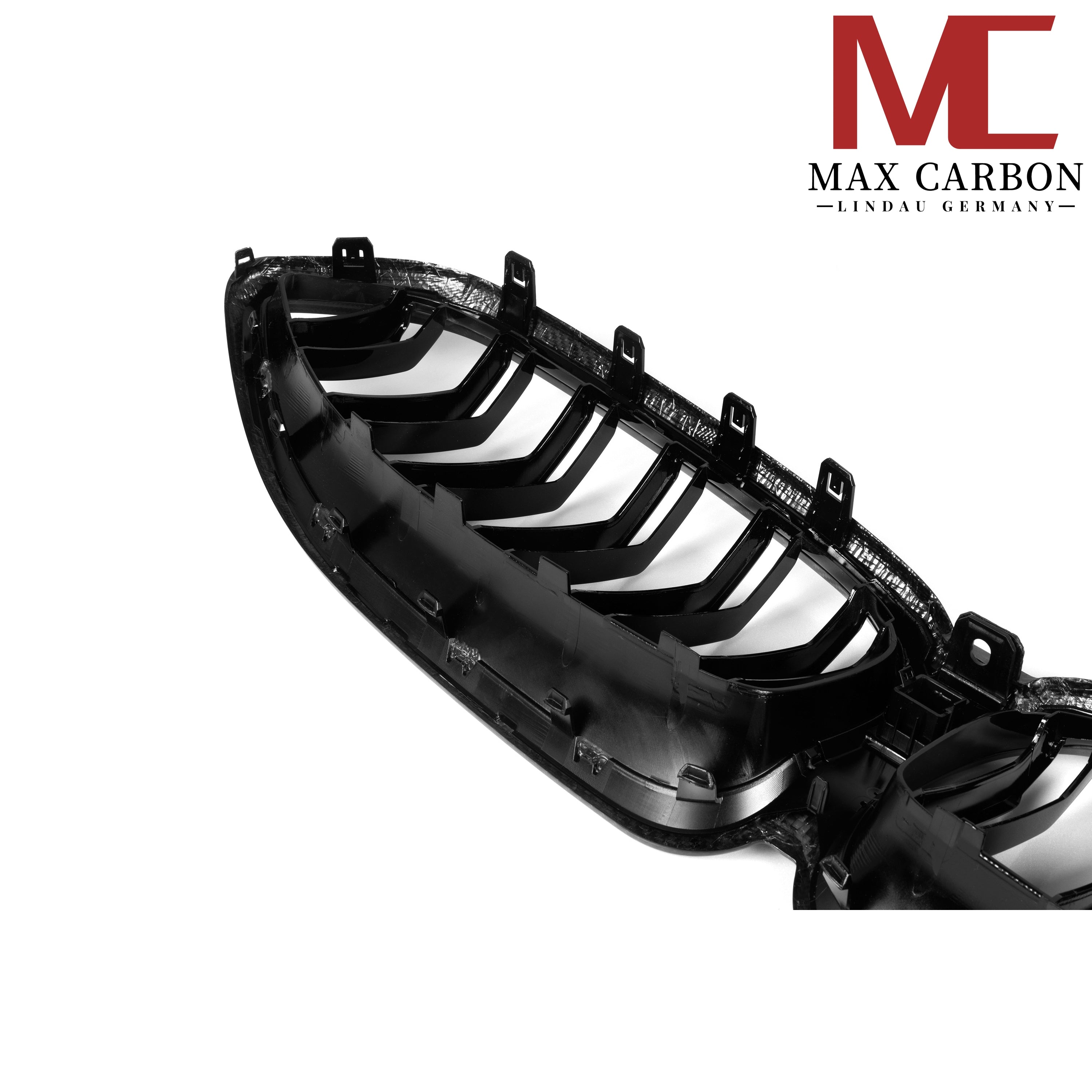 Dry Carbon Kühlergrill Nieren für BMW 8er (G14 G15 G16) LCI von Max Carbon, detailreiche, elegante Nieren im Carbon-Look.