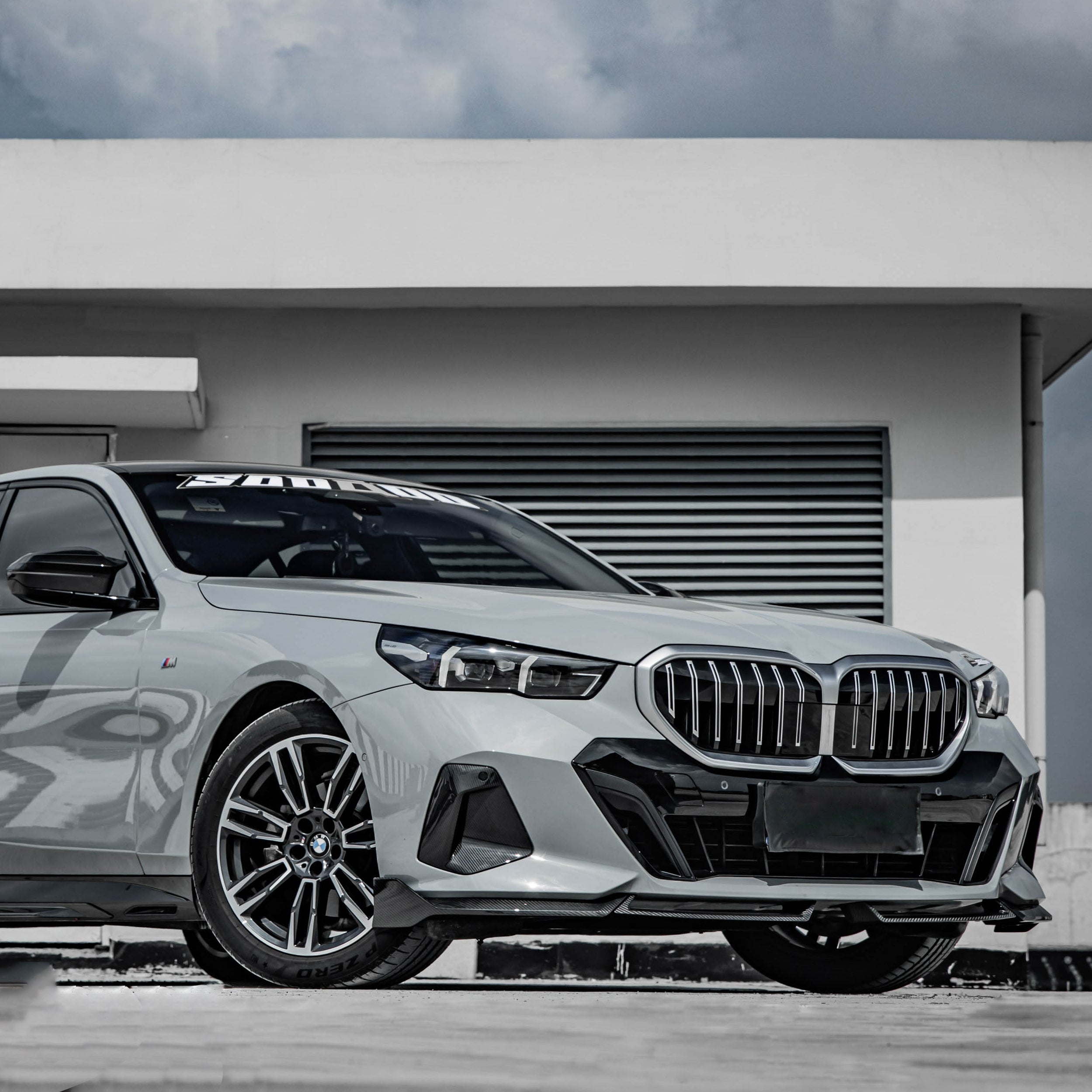 Dry Carbon Seitenschweller für BMW 5er G60 G61 - Getsdowned