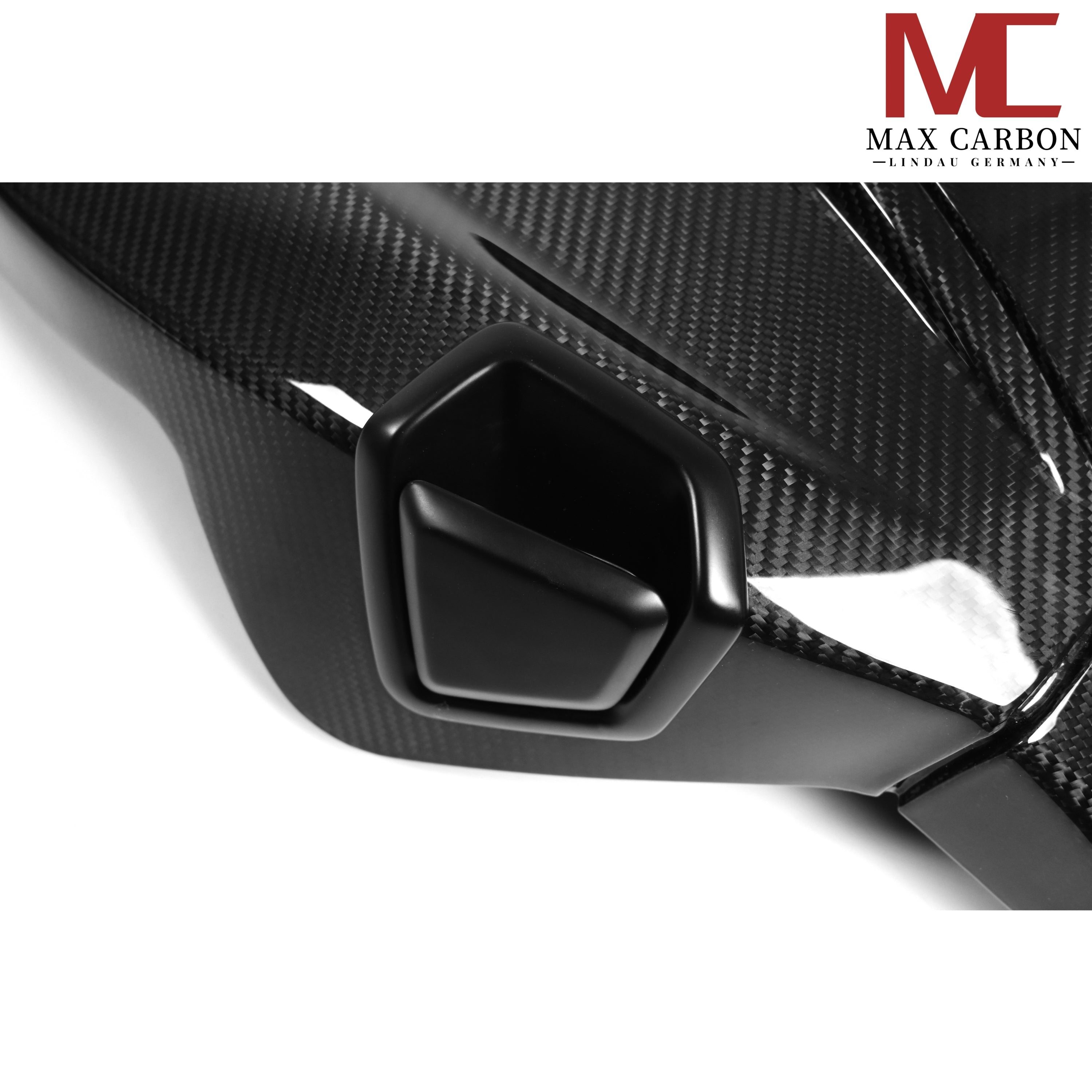 Dry Carbon Sitzcover Ersatz Sportsitz passend für BMW M2 G87 M4 G82 G83 - Getsdowned