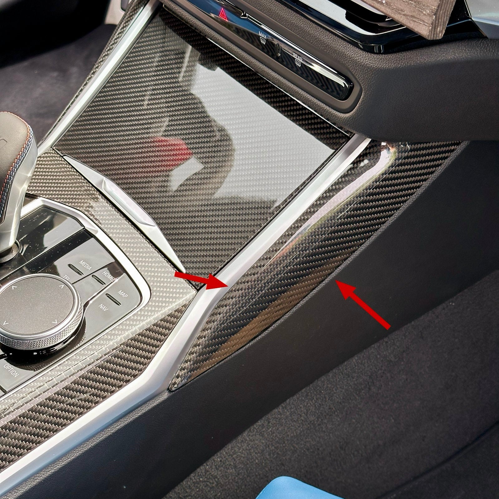 Dry Carbon Mittelkonsolen Seiten Blenden für BMW G20 G21 G22 G23 G26 G42 G80 G81 G82 G83 G87