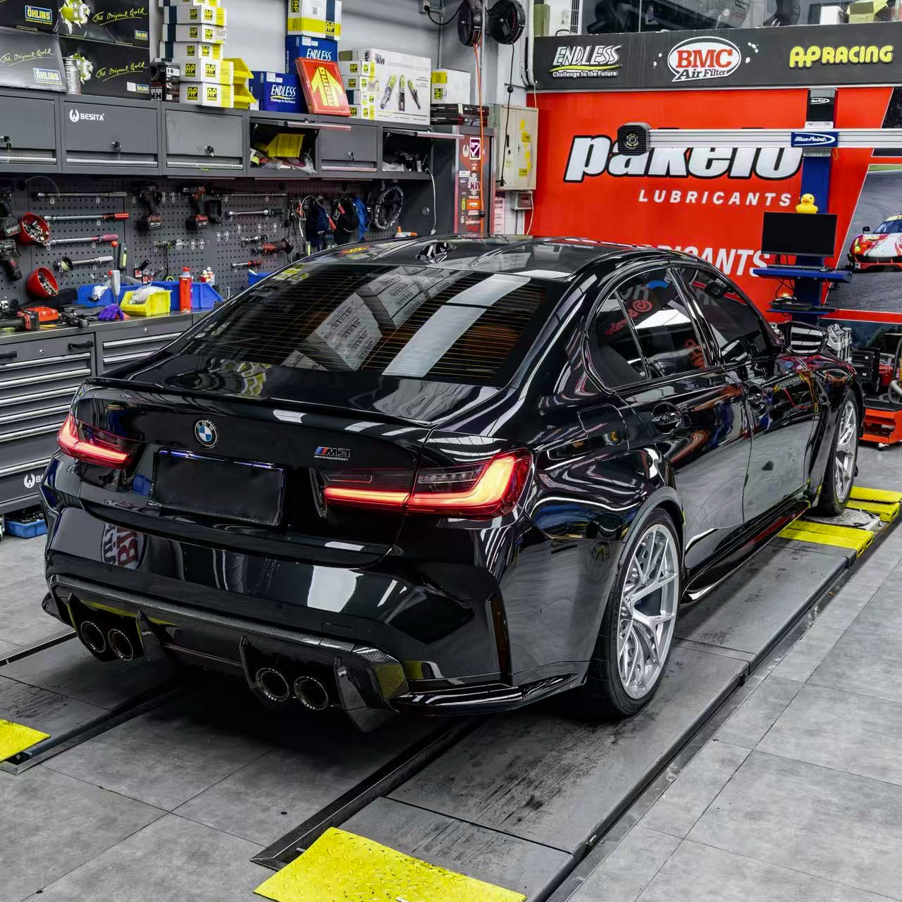 Carbon Heckdiffusor im Racing-Stil passend für BMW M3 G80/G81 u.a. LCI