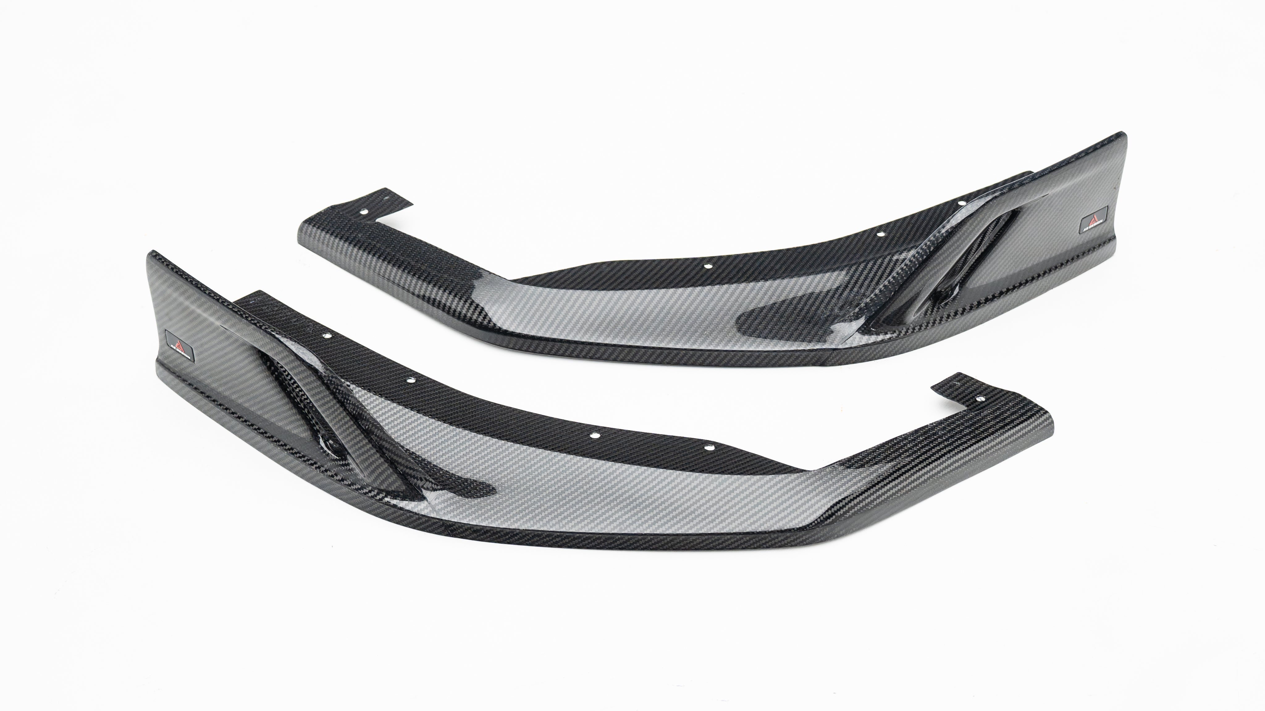 Carbon Bodykit mit Frontlippe und Heckdiffusor passend für BMW XM G09, Echtcarbon - Getsdowned