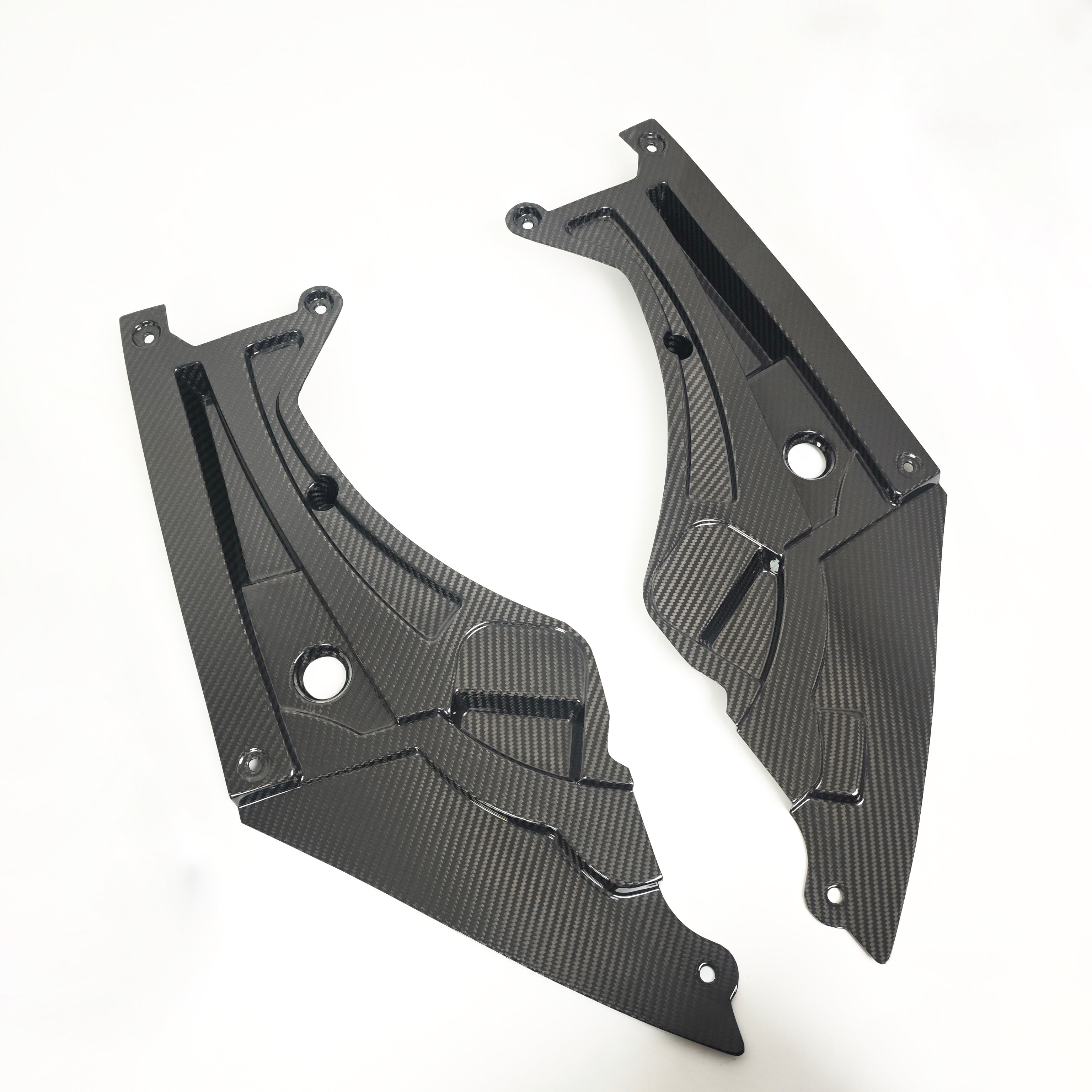 Dry-Carbon Motorraum-Abdeckung passend für BMW M3 G80/G81 / M4 G82/G83 – hochglänzend mit LCI & CS