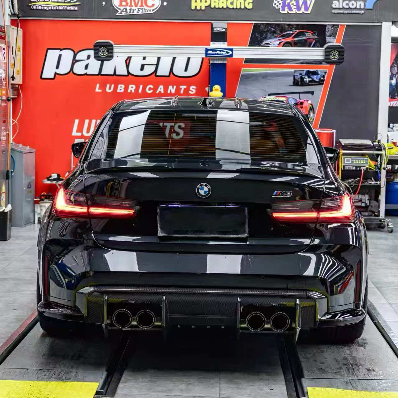 Carbon Heckdiffusor im Racing-Stil passend für BMW M3 G80/G81 u.a. LCI