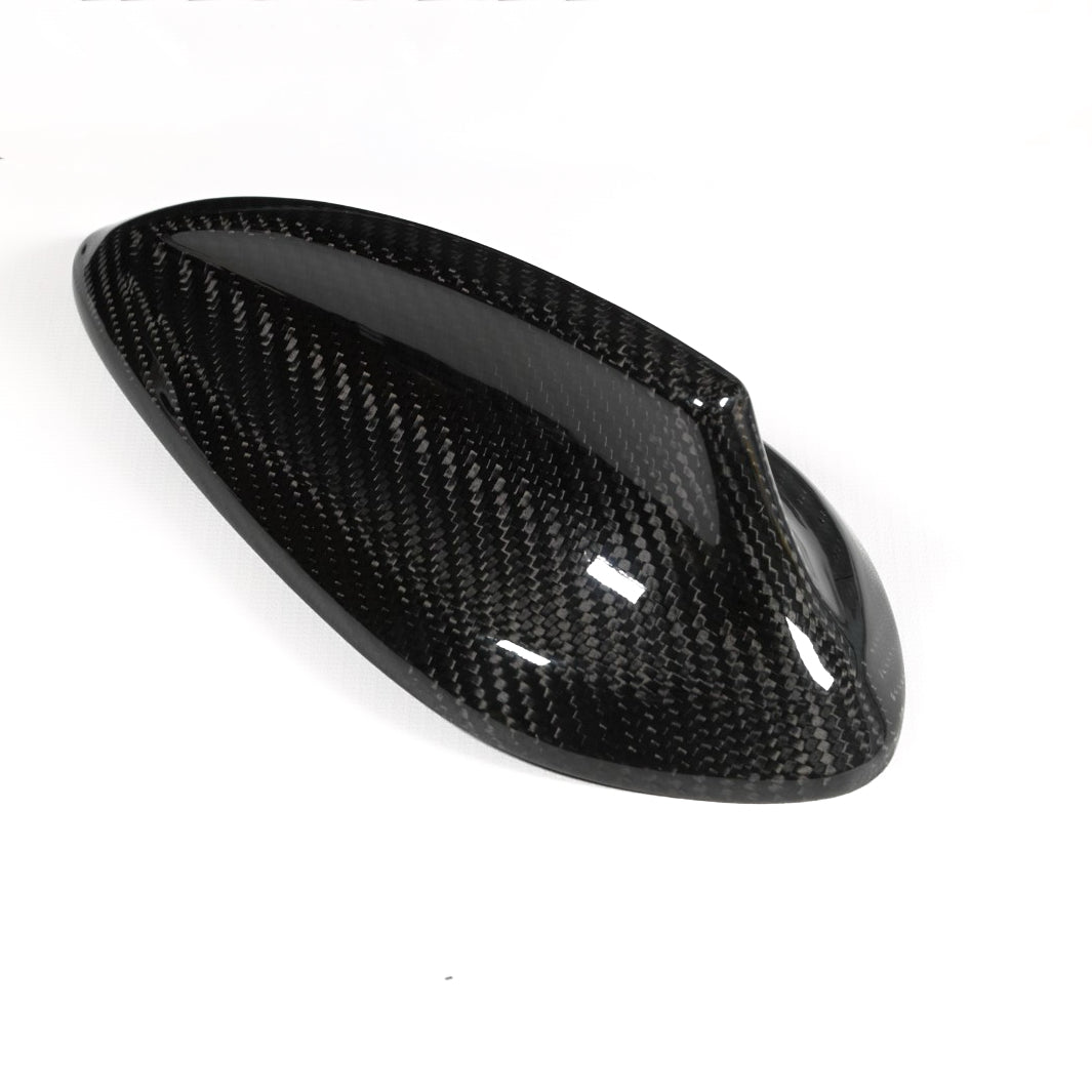 Dry Carbon Antennen Cover "Shark Fin" für BMW F22 F87 F30 F32 F36 F39 F86 F26 F80 F82 G20 G22 G26 G80 G82