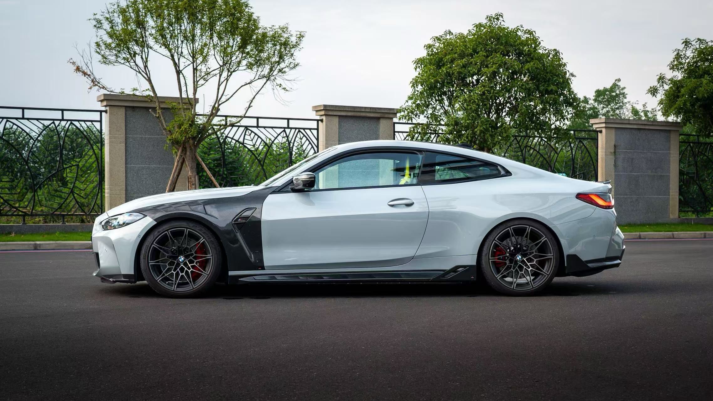 Dry Carbon Kotflügel Ersatz für BMW M3 G80 G81 M4 G82 G83 inkl. Eintragung