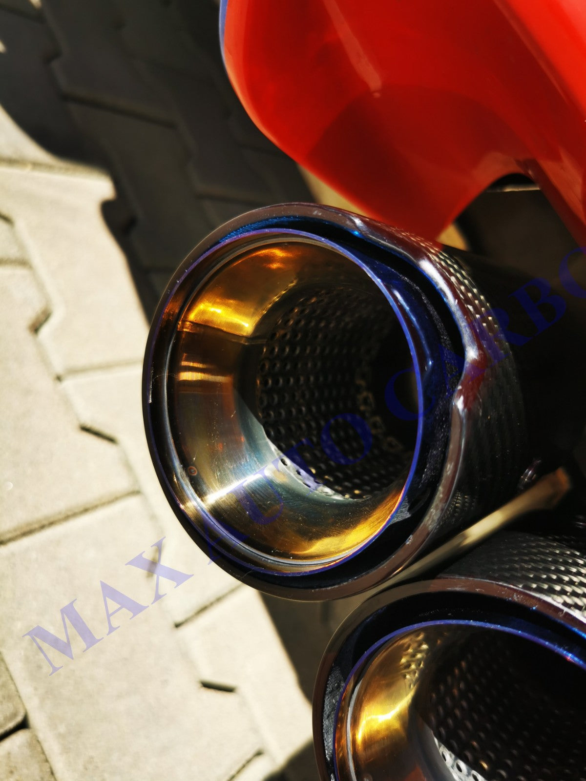 Dry-Carbon Endrohrblenden Blau passend für BMW M2 F87 / M3 F80 / M4 F82 F83 – Heck-Styling
