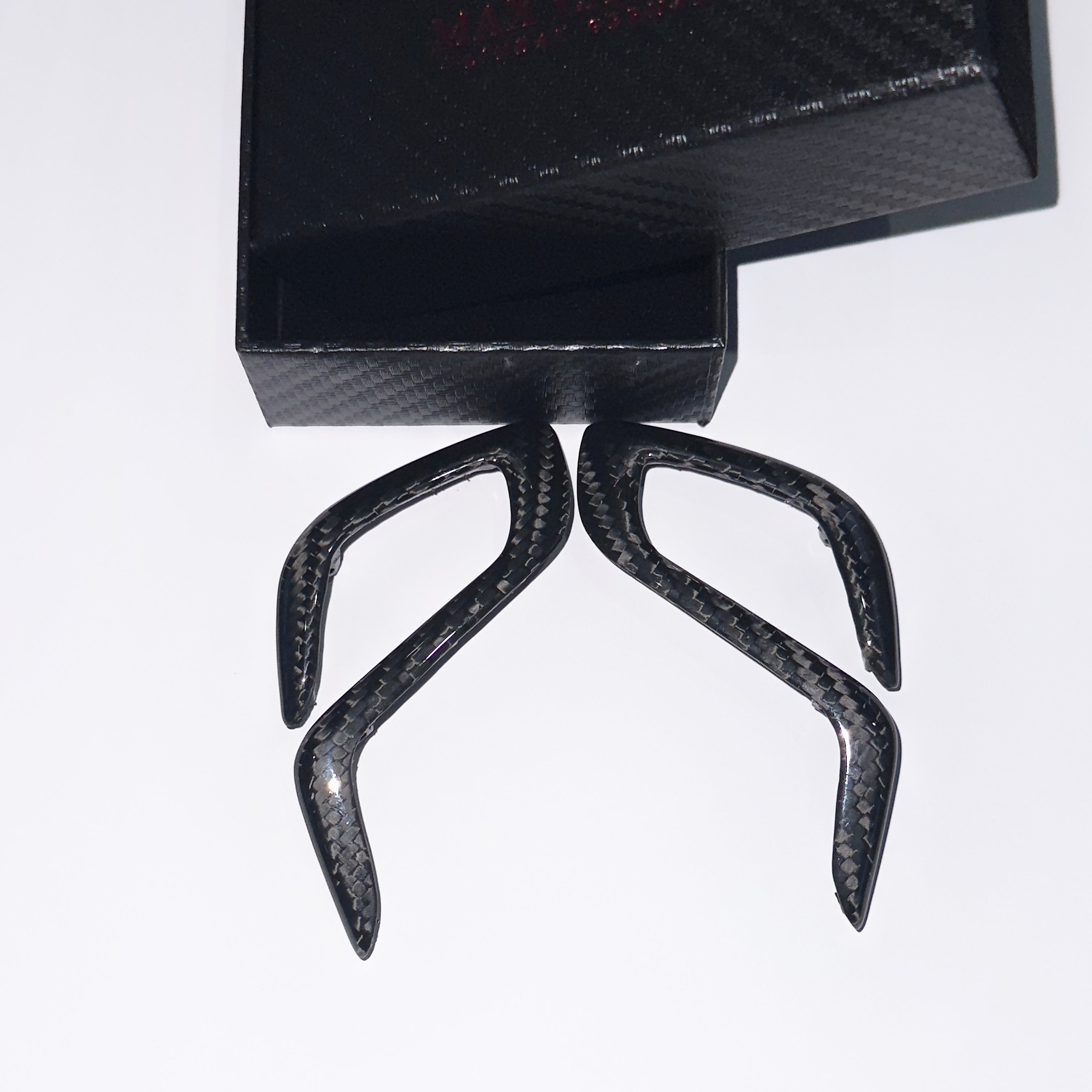 Dry Carbon Schaltknauf Blenden passend für BMW M5 F90 / X3M F97 / X4M F98 / X5M F95 / X6M F96