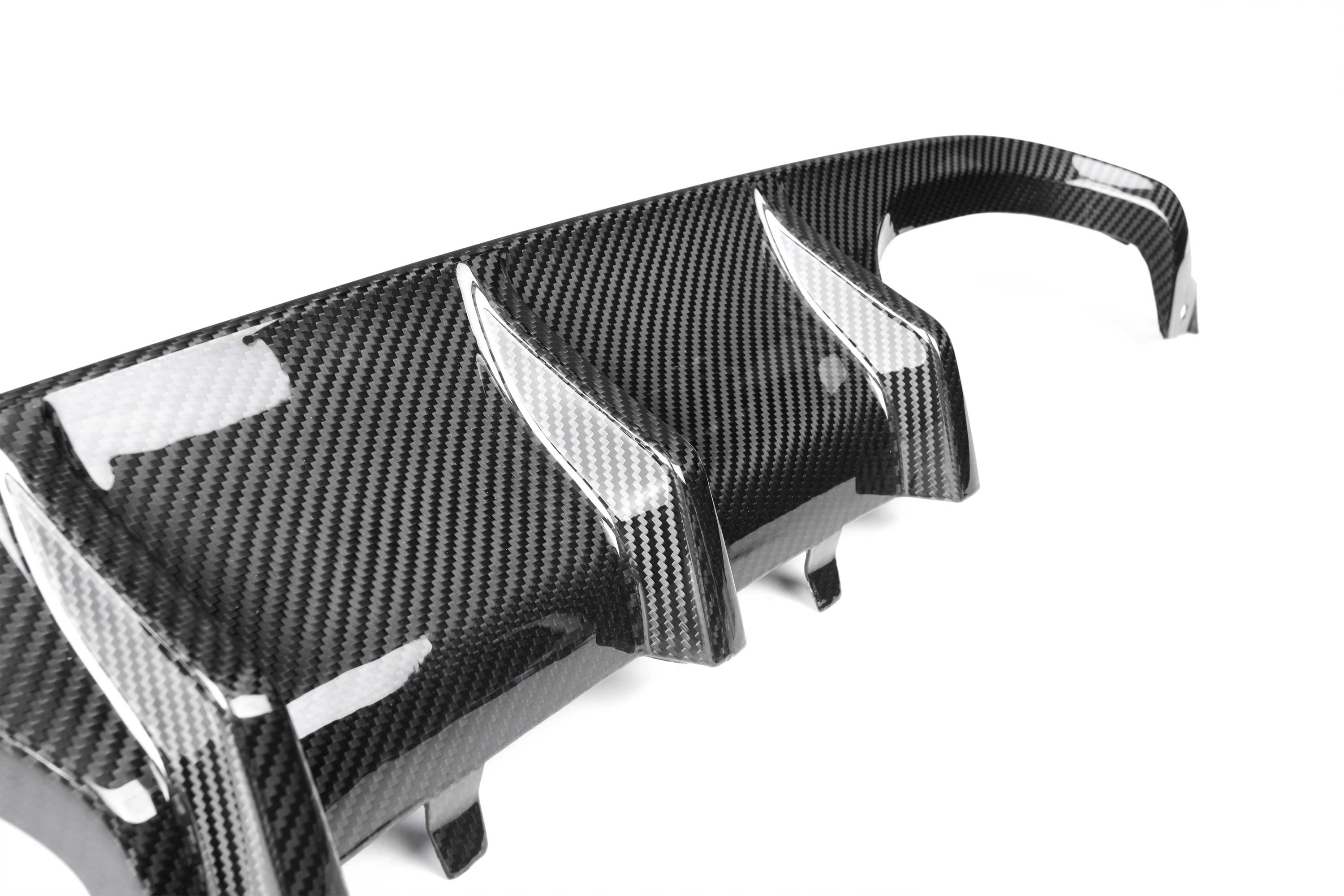 Dry Carbon Heckdiffusor für BMW M3 F80 / M4 F82 F83
