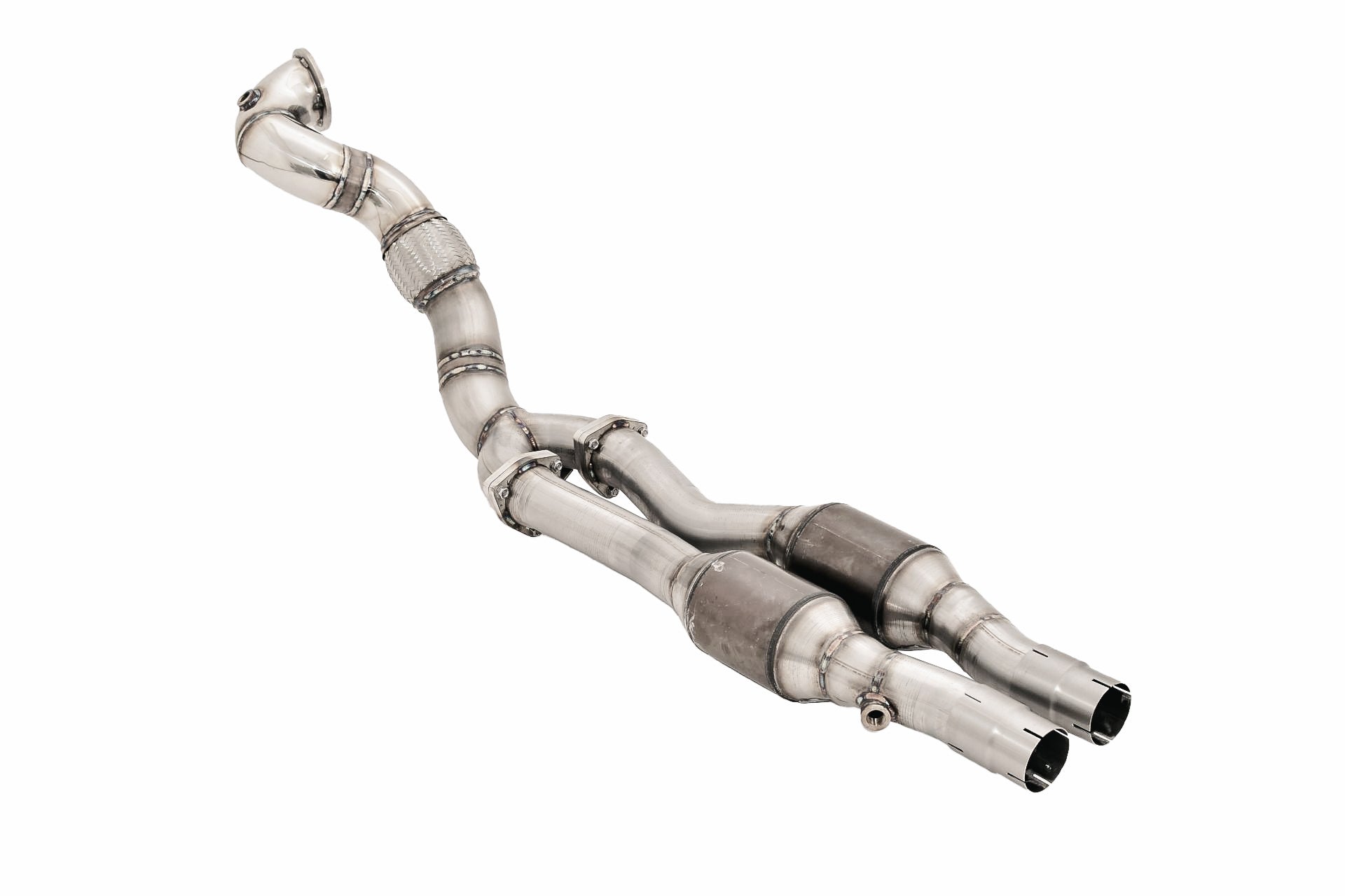 Aulitzky Downpipe für Audi RS3 8V, 400PS, mit Teilegutachten, aus Edelstahl, zeigt die passgenaue Verbindung und Design.