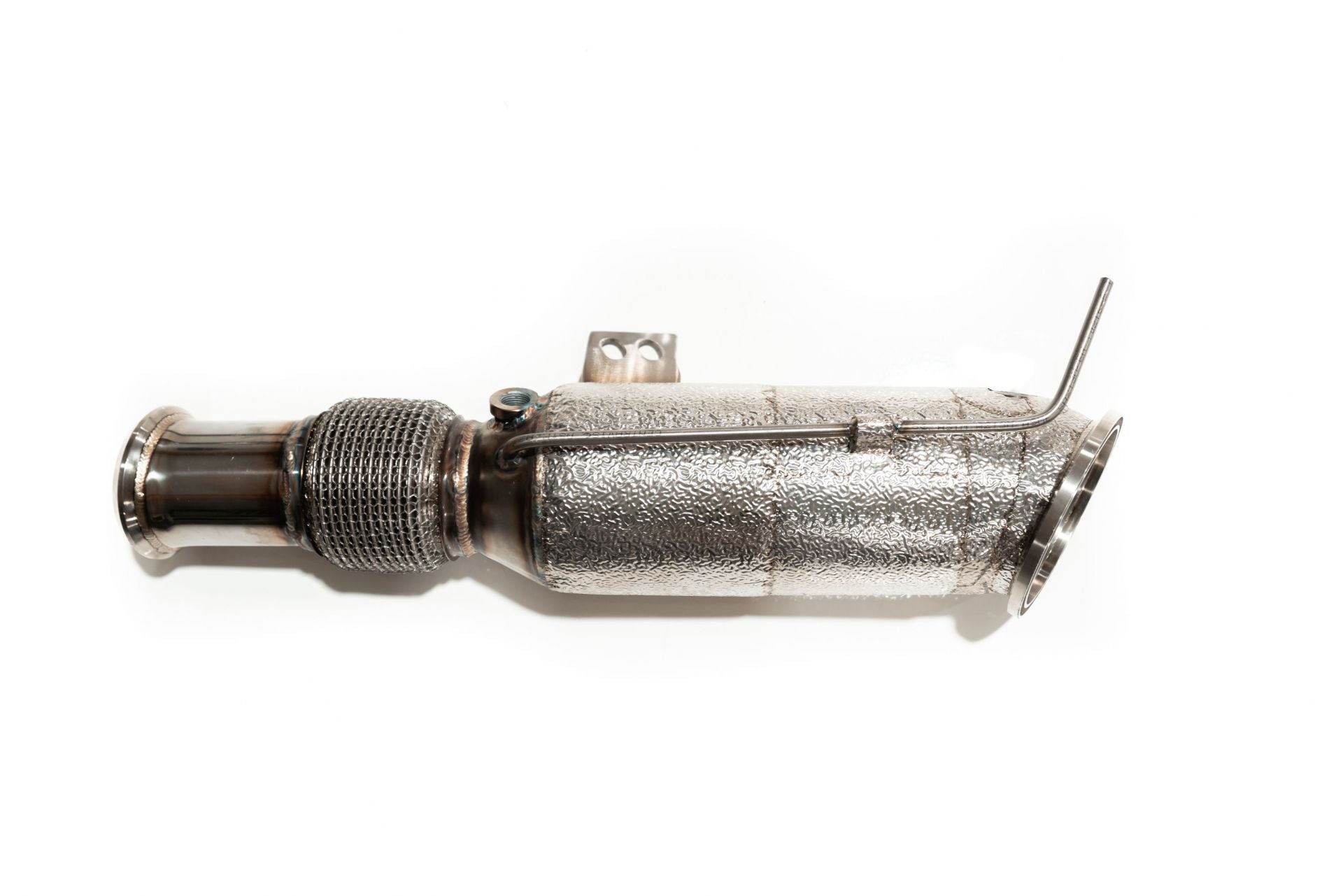 Aulitzky Sport-Downpipe für BMW M340i M440i G20 G22 B58 OPF mit sportlichem Kat, sichtbare Metallteile und Anschlüsse