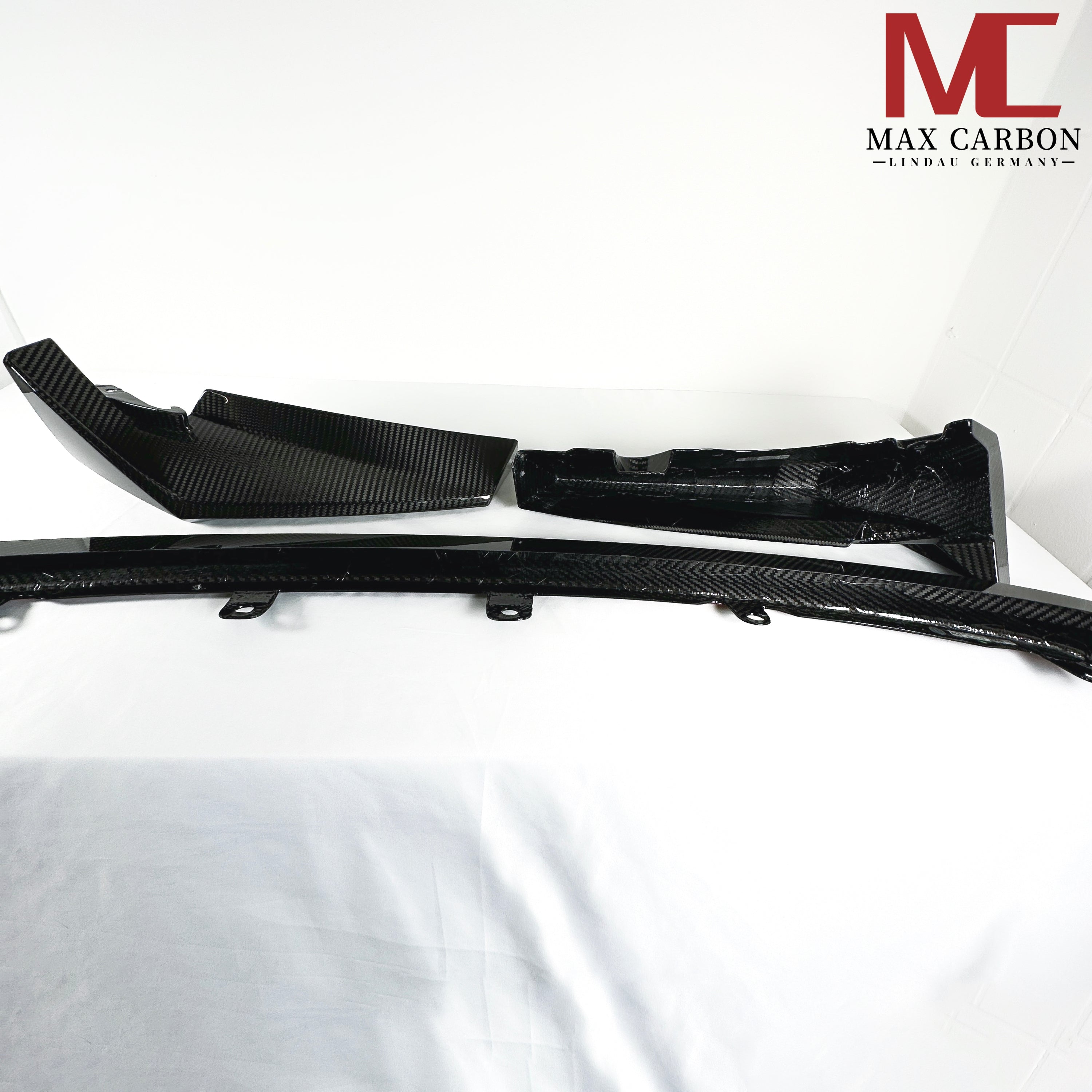 Dry-Carbon Frontlippe CSL passend für BMW M3 G80 / G81 / M4 G82 / G83 – Aggressive Front-Splitter