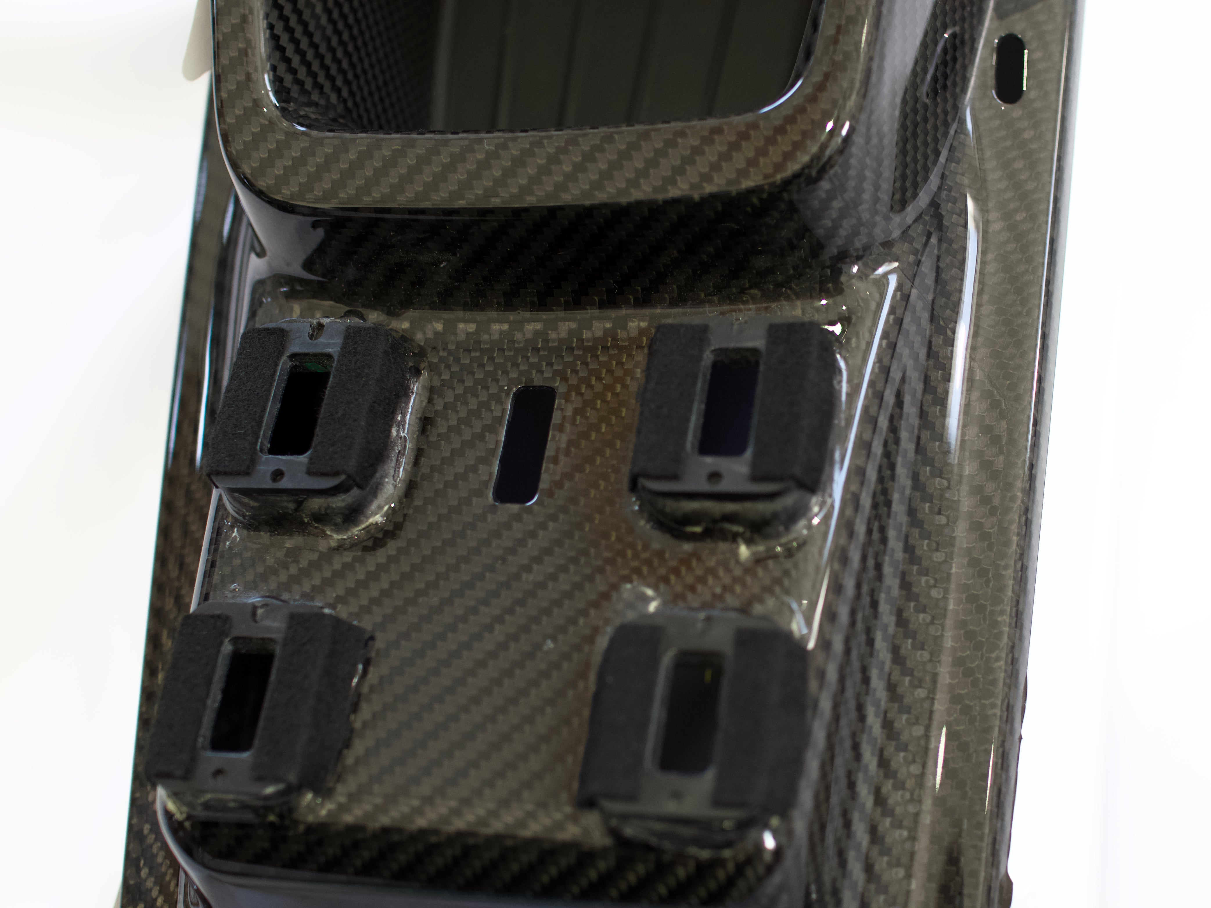 Original BMW Mittelkonsole mit Mittelarmlehne passend für BMW M2 G87 - Getsdowned