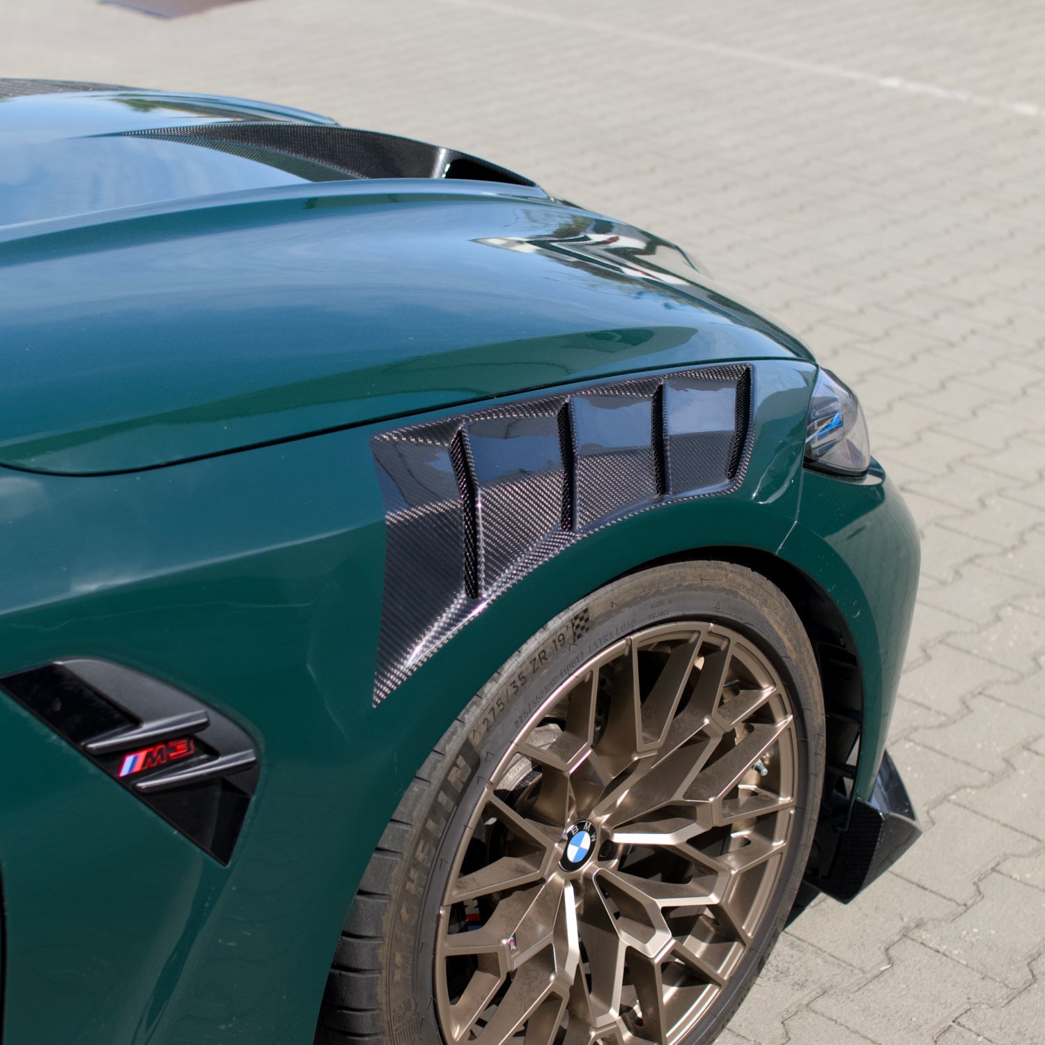 Dry-Carbon Kotflügel V1 passend für BMW M3 G80 / G81 M4 G82 / G83 – mit TÜV-Eintragung