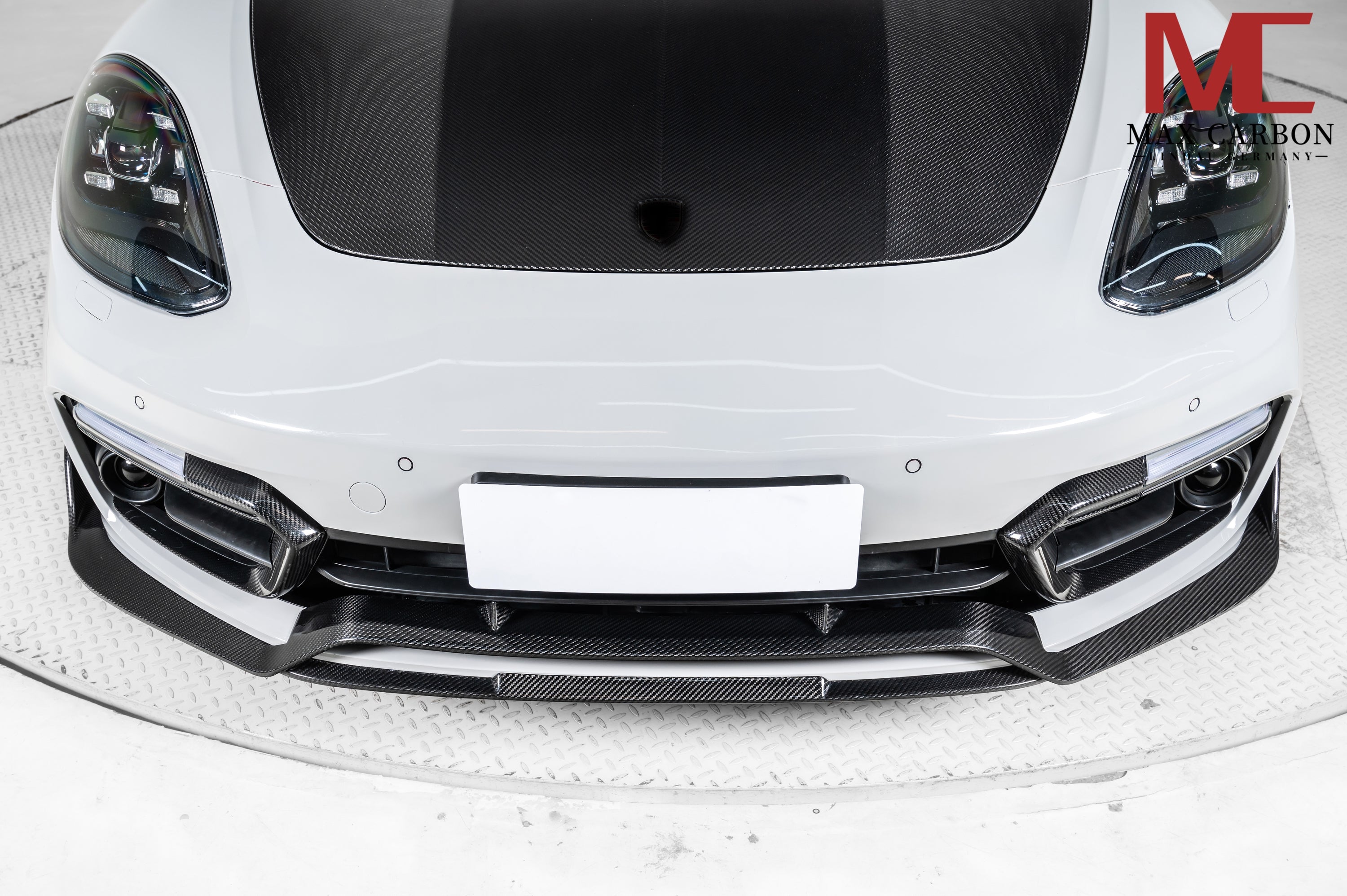 Carbon Frontlippe passend für Porsche Panamera 971 GTS – schärferer Frontauftritt