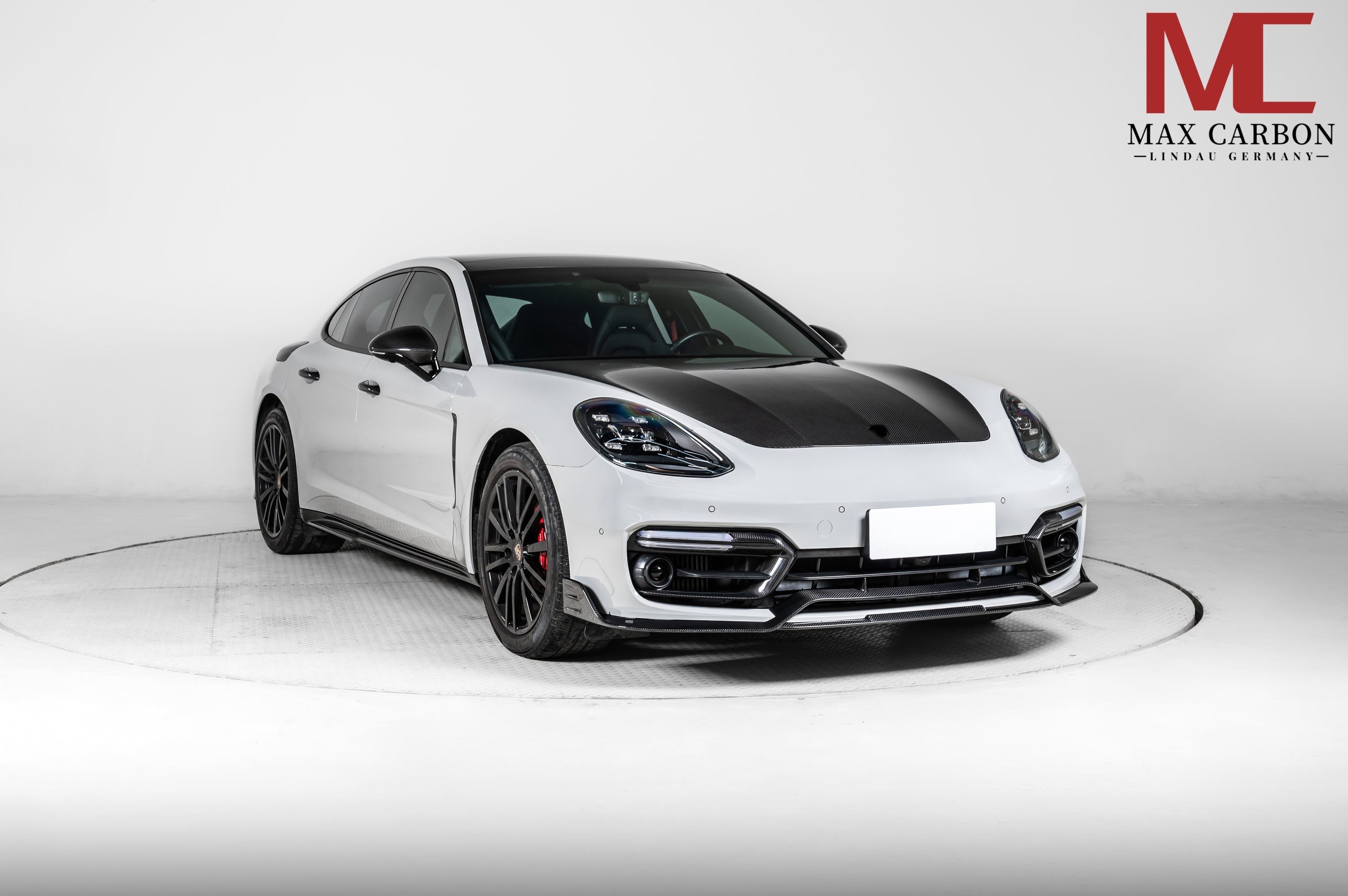 Carbon Frontlippe passend für Porsche Panamera 971 GTS – schärferer Frontauftritt