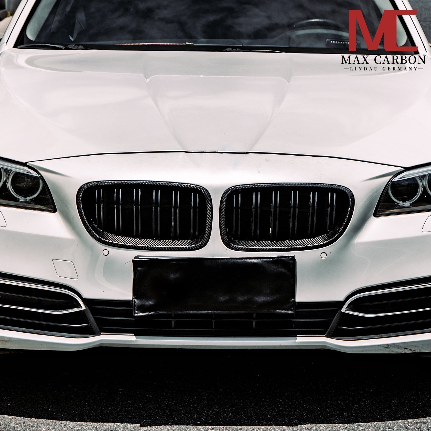 Dry-Carbon Kühlergrill Nieren passend für BMW M5 F10 & M6 F12 F13 F06 – Carbon statt Chrom