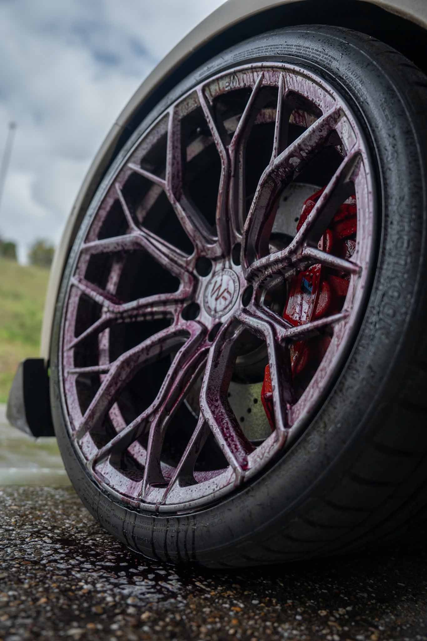 Felgenreiniger Gel säurefrei – mit Farbindikator | Getsdowned ShinyWheels