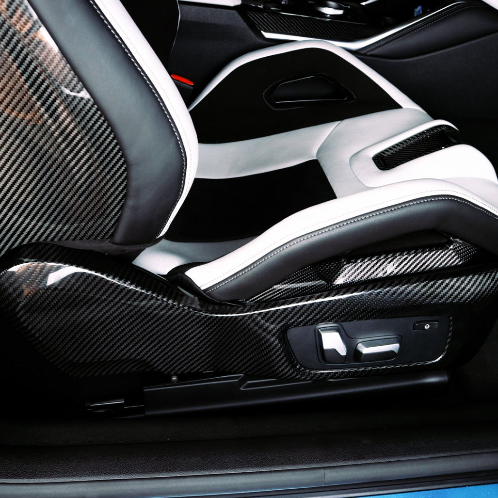 Dry-Carbon Sitzblenden passend für BMW M2 G87 / M3 G80 G81 / M4 G82 G83 – Innenraum-Premium