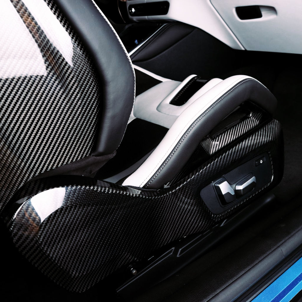 Dry-Carbon Sitzblenden passend für BMW M2 G87 / M3 G80 G81 / M4 G82 G83 – Innenraum-Premium