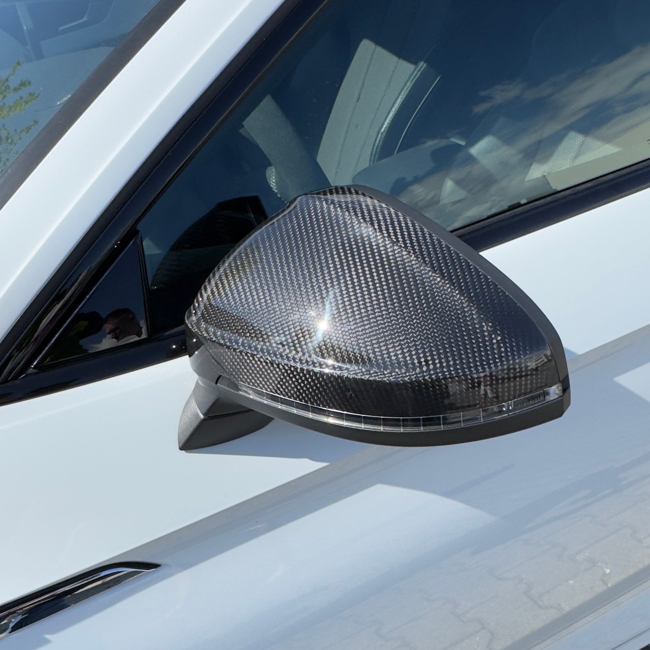 Dry-Carbon Spiegelkappen passend für Audi A4 S4 RS4 / A5 S5 RS5 B9 – Carbon-Spiegeloptik
