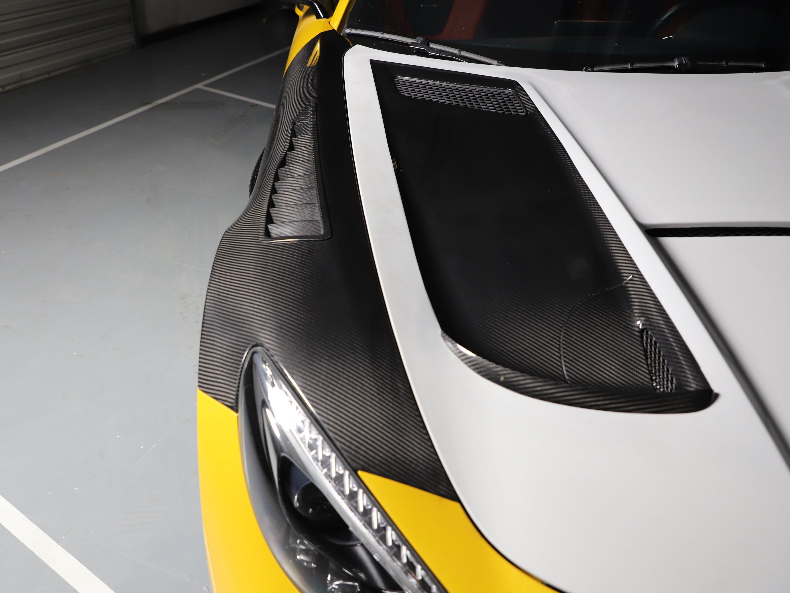 Dry-Carbon Kotflügel passend für Mercedes-Benz AMG GT / GTS / GTC / GTR / Black Series – Leichtbau-Kotflügel