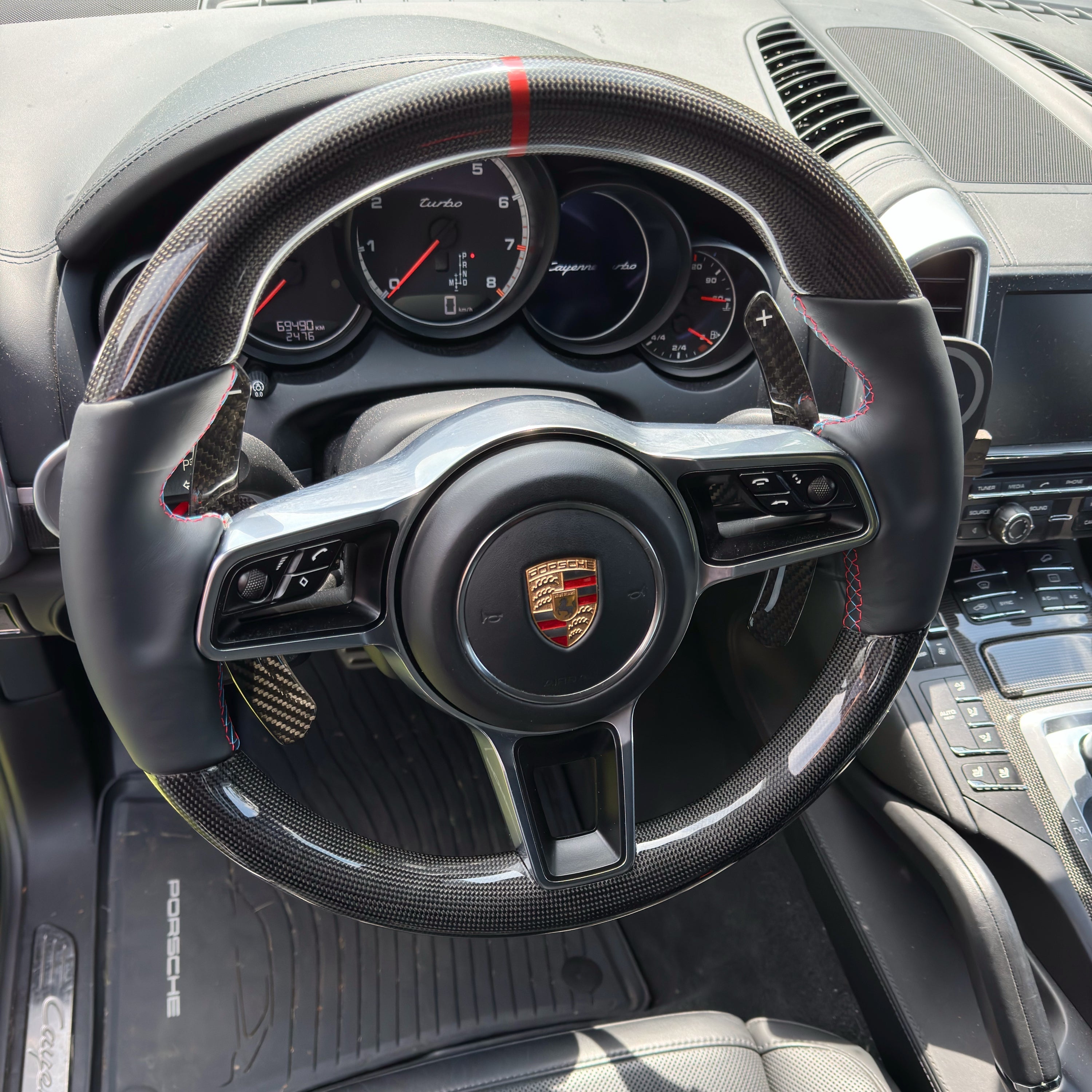 Dry-Carbon Lenkrad passend für Porsche 911 Cayenne Macan Cayman Boxster Panamera – Cockpit-Veredelung