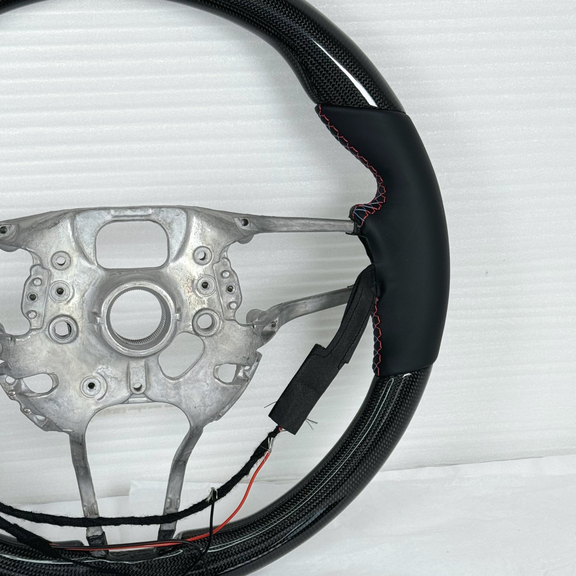 Dry-Carbon Lenkrad passend für Porsche 911 Cayenne Macan Cayman Boxster Panamera – Cockpit-Veredelung