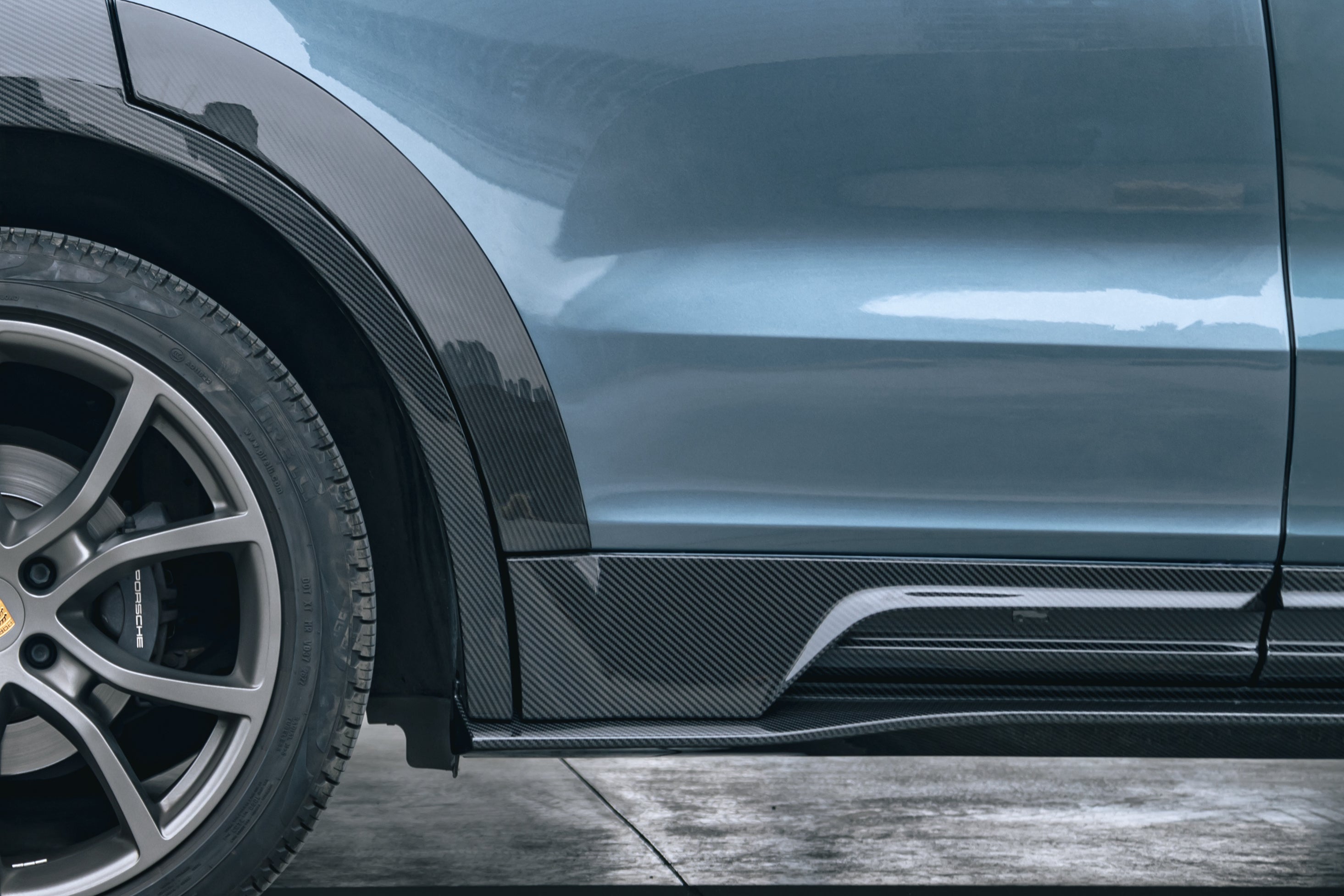 Dry-Carbon Seitenschweller passend für Porsche Cayenne SUV & Coupé (9YA/9YB, Pre-LCI & LCI) – tieferer Look