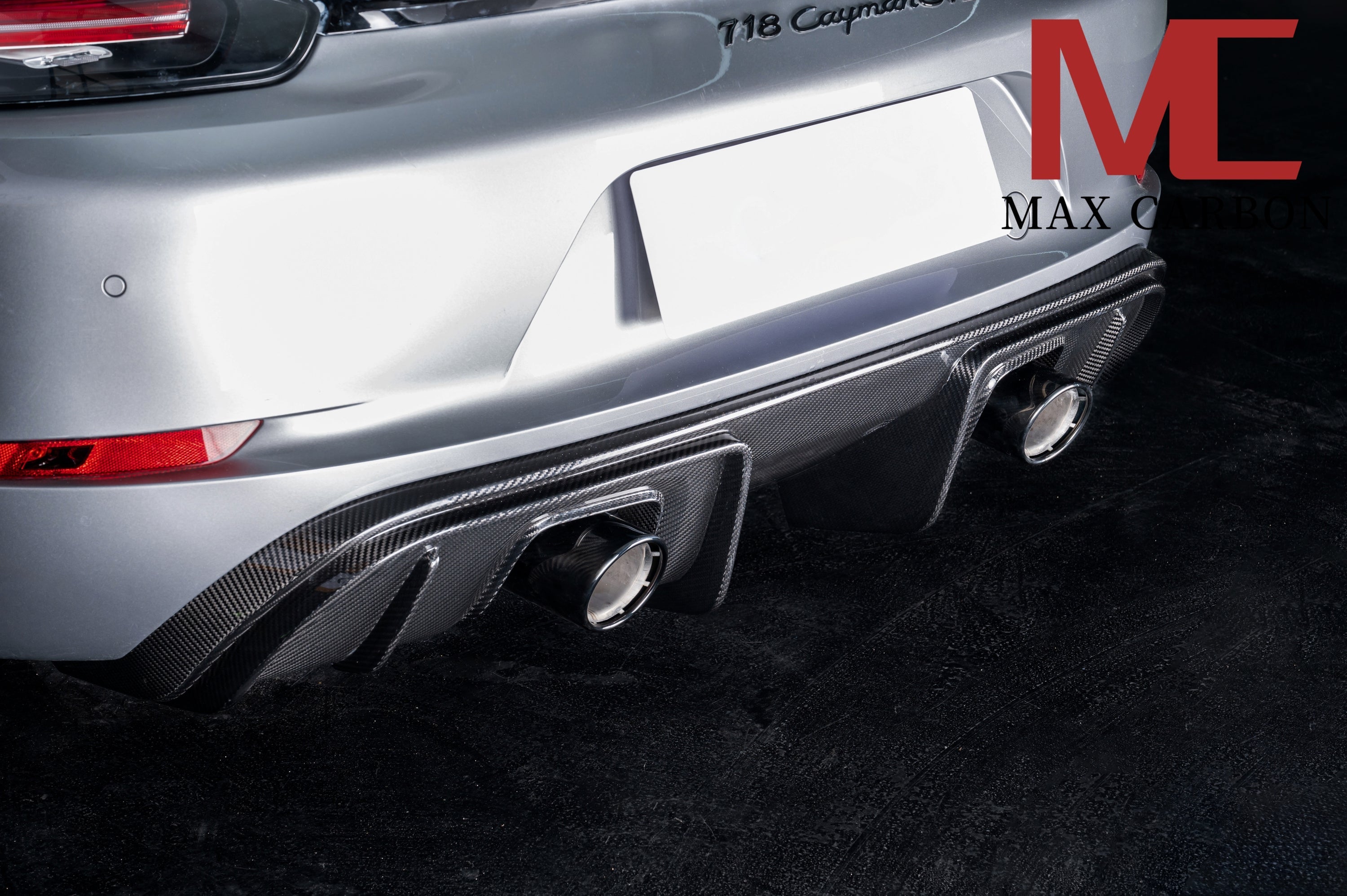 Dry-Carbon Heckdiffusor RS-Style mit Winglet-Flaps passend für Porsche Cayman & Boxster 718/982 – Heck-System
