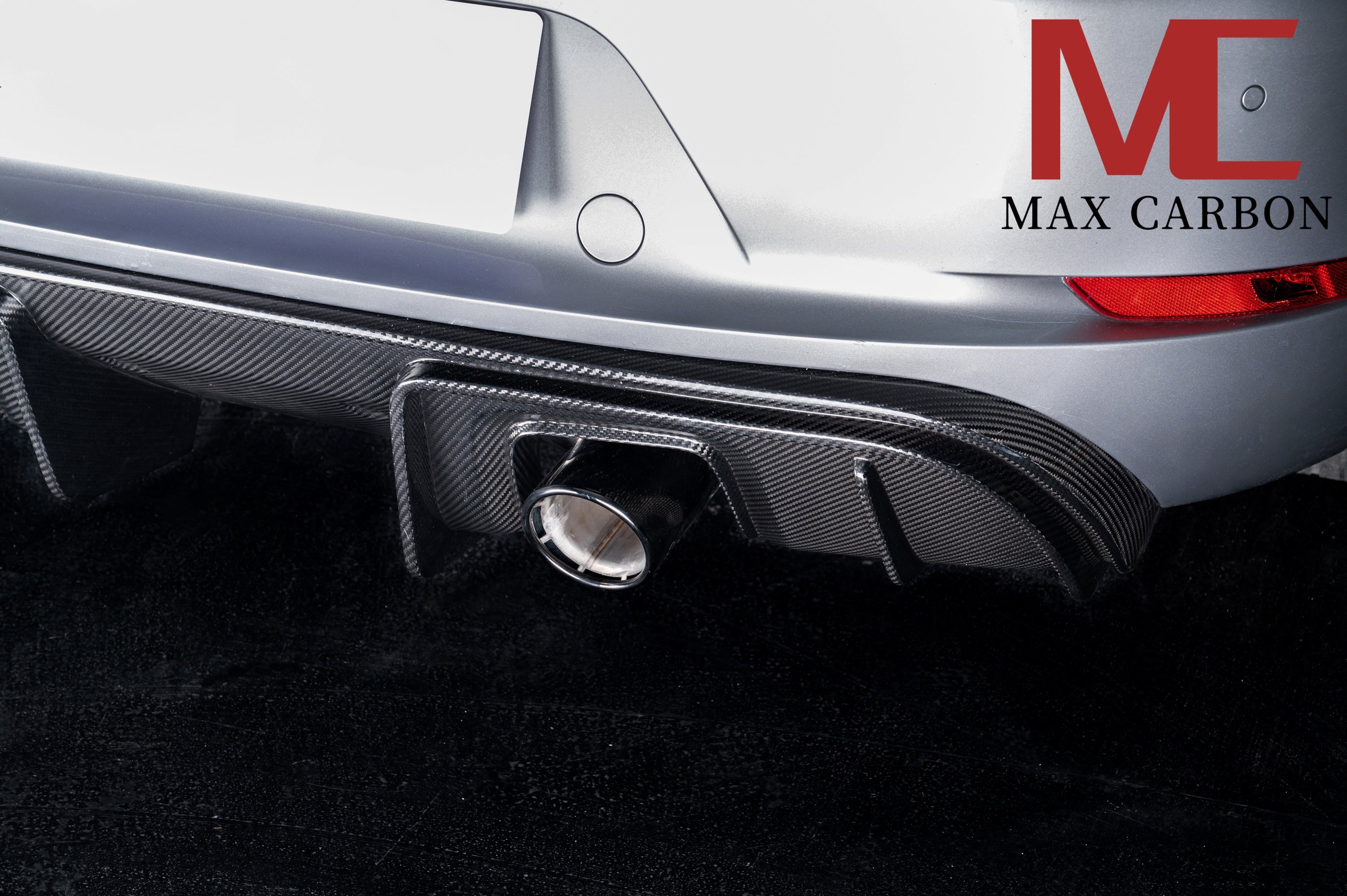 Dry-Carbon Heckdiffusor RS-Style mit Winglet-Flaps passend für Porsche Cayman & Boxster 718/982 – Heck-System