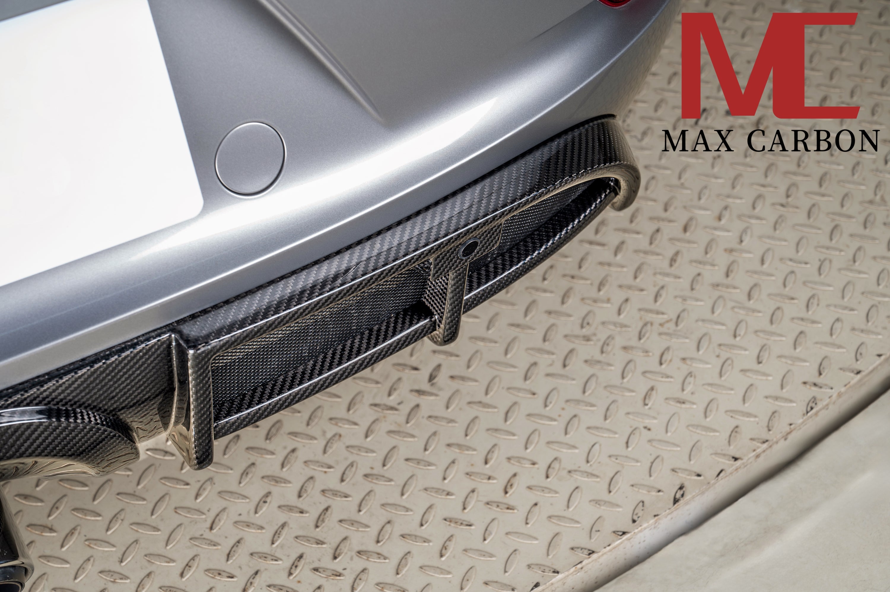 Dry-Carbon Heckdiffusor GTS-Style passend für Porsche Cayman & Boxster 982 – Rennstrecken-Optik
