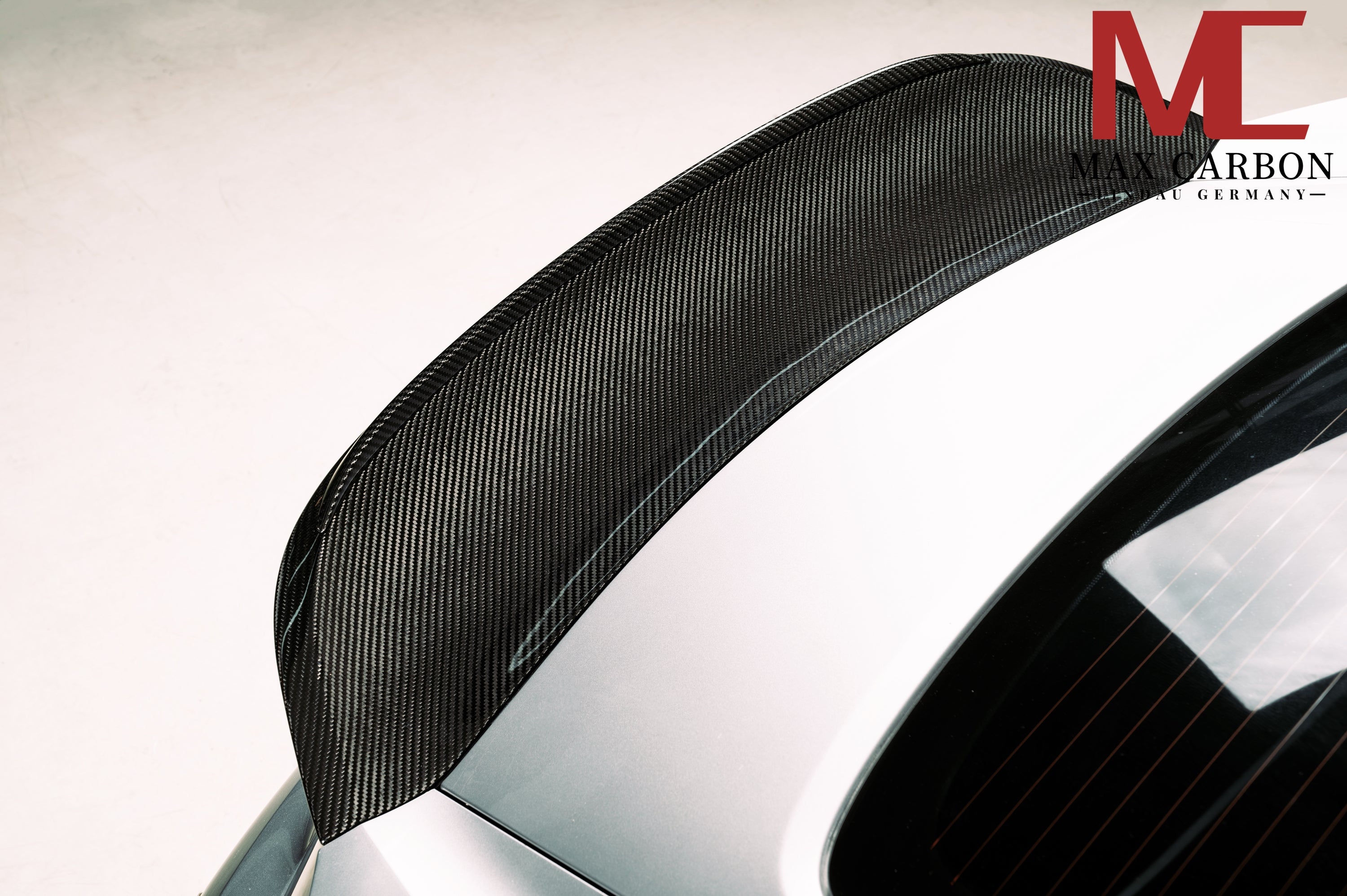 Dry-Carbon Heckspoiler „Ducktail“ passend für Porsche 718 Cayman & Boxster 982 – markanter Heckabriss