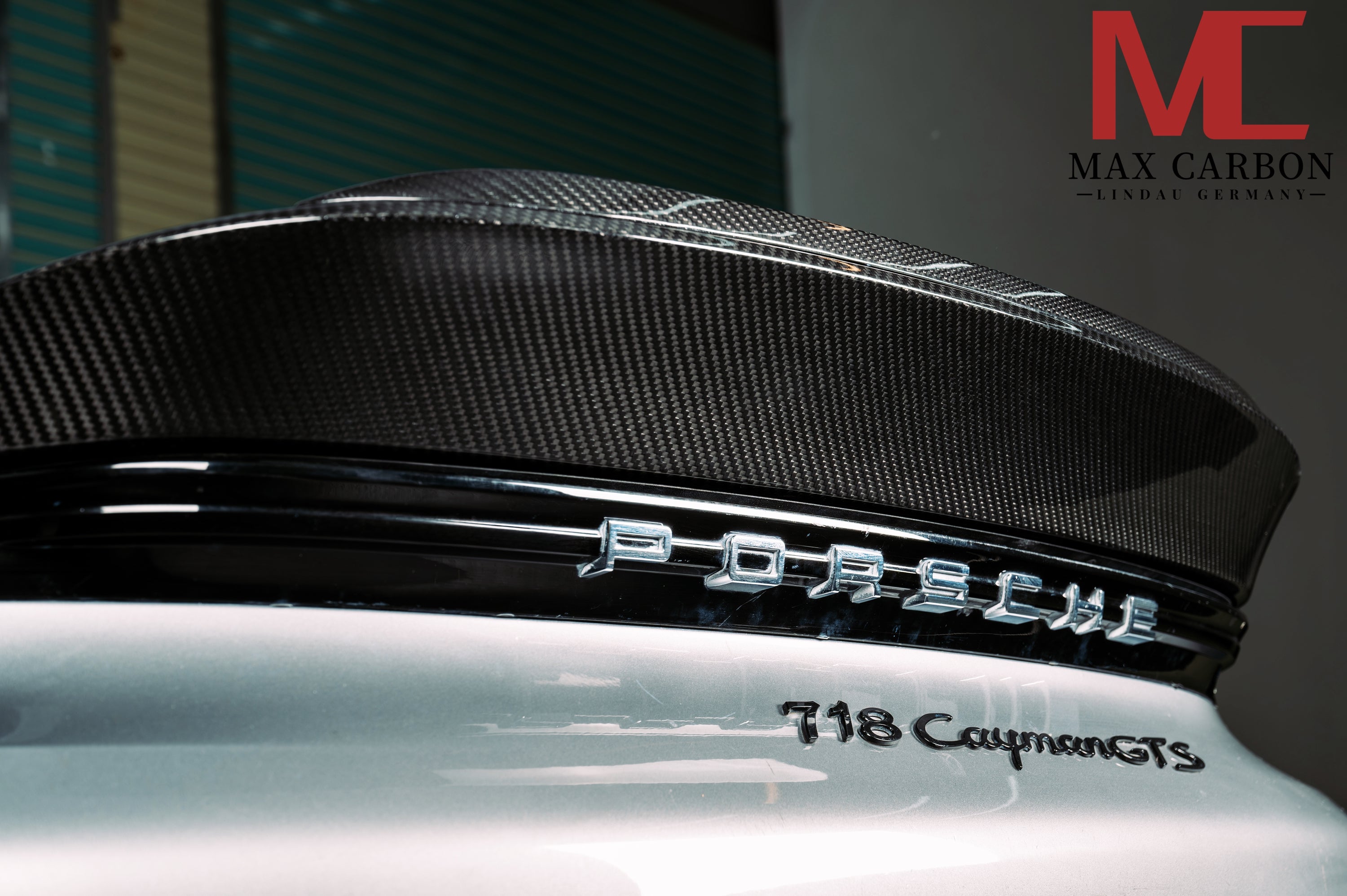 Dry-Carbon Heckspoiler „Ducktail“ passend für Porsche 718 Cayman & Boxster 982 – markanter Heckabriss