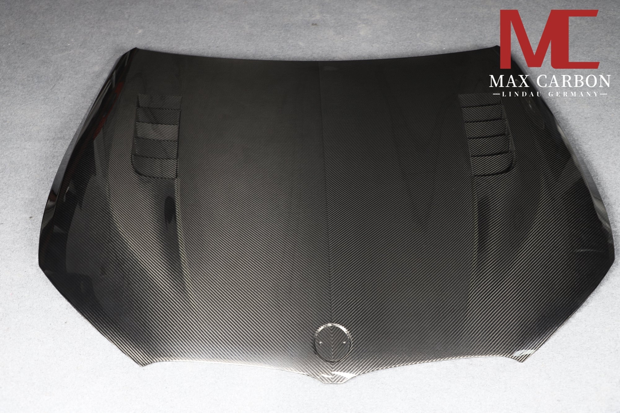 Dry-Carbon Sport-Motorhaube passend für BMW 8er G14/G15/G16 inkl. M8 – Carbon-Kevlar-Leichtbau