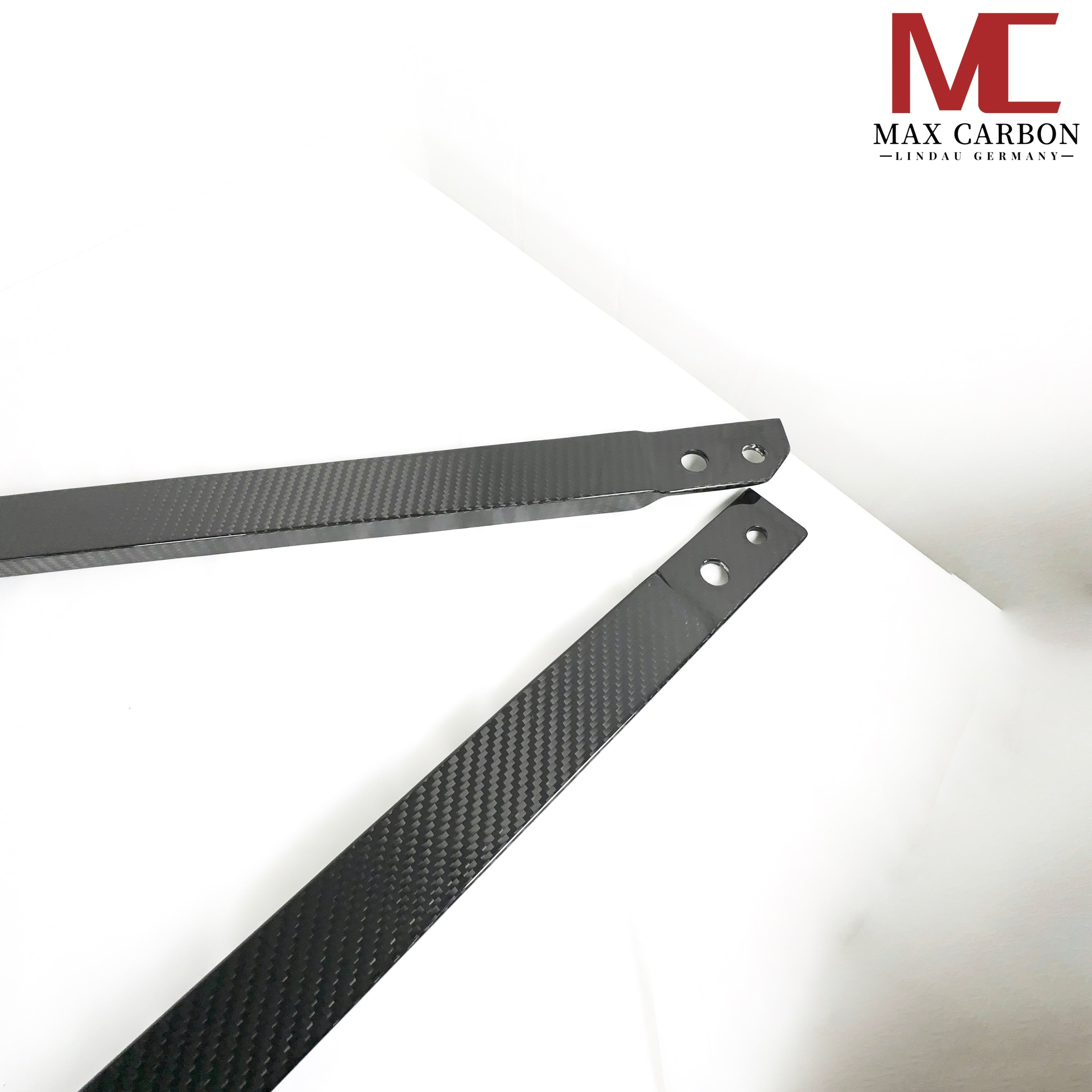 Dry-Carbon Domstrebenset V1 passend für BMW M2 G87 / M3 G80 / G81 / M4 G82 / G83 – Strukturelle Versteifung
