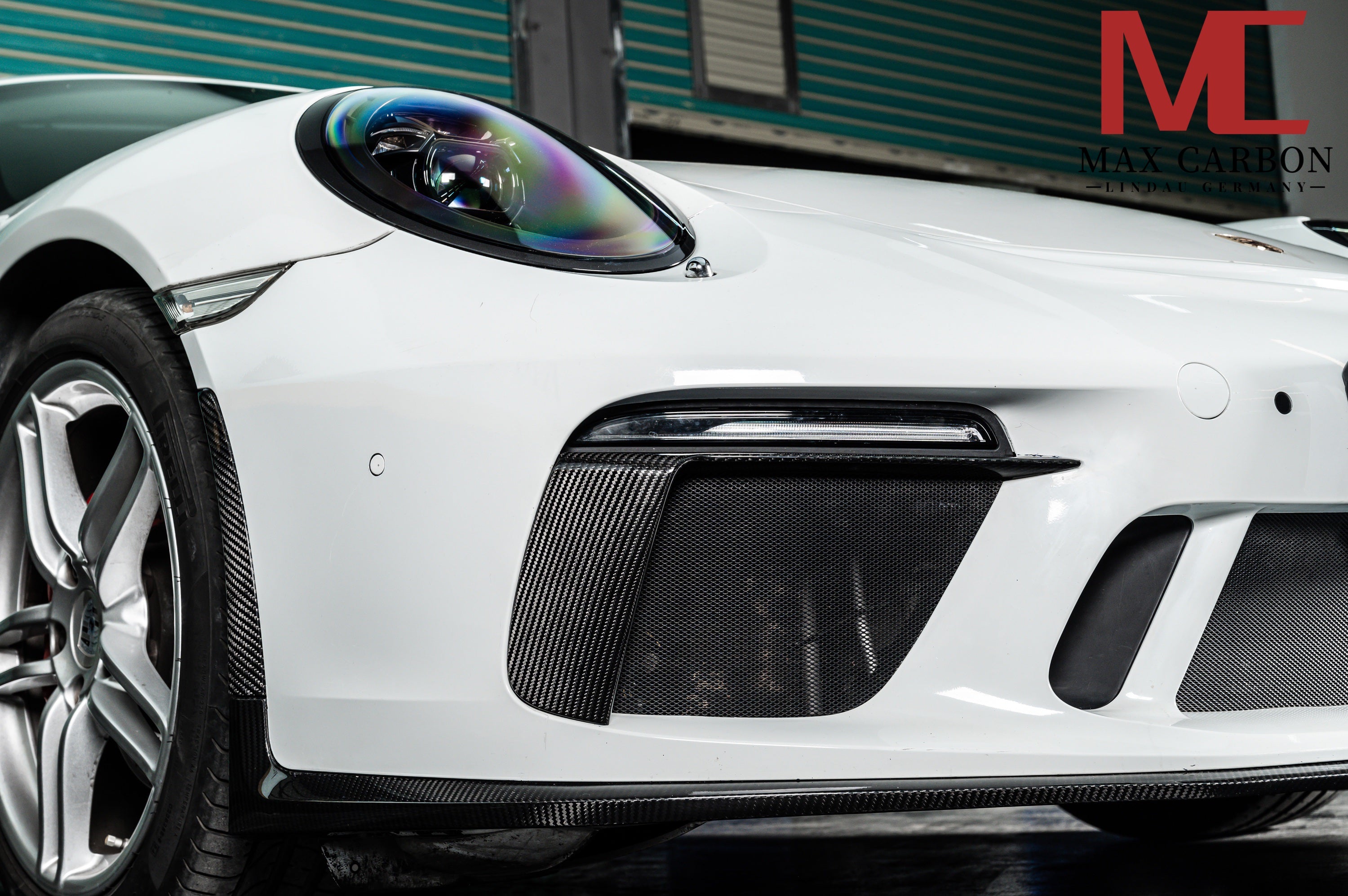 Dry-Carbon LED-Blenden „L-Form“ passend für Porsche 911 991.2 GT3 – schärfere Frontsignatur