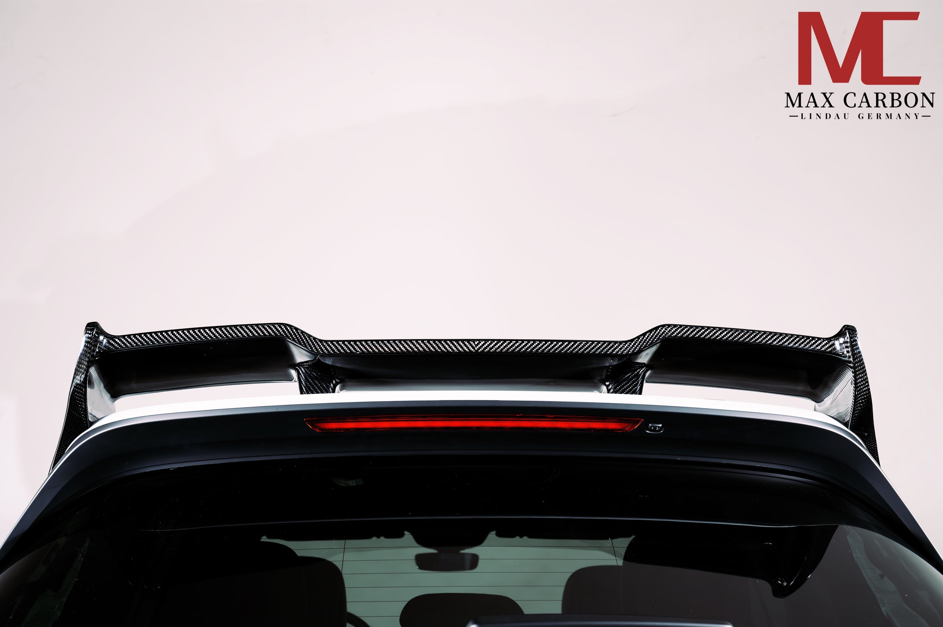 Dry-Carbon Dachkantenspoiler passend für Porsche Cayenne SUV 9YA & 9YA.2 – Carbon-Abschluss am Dach