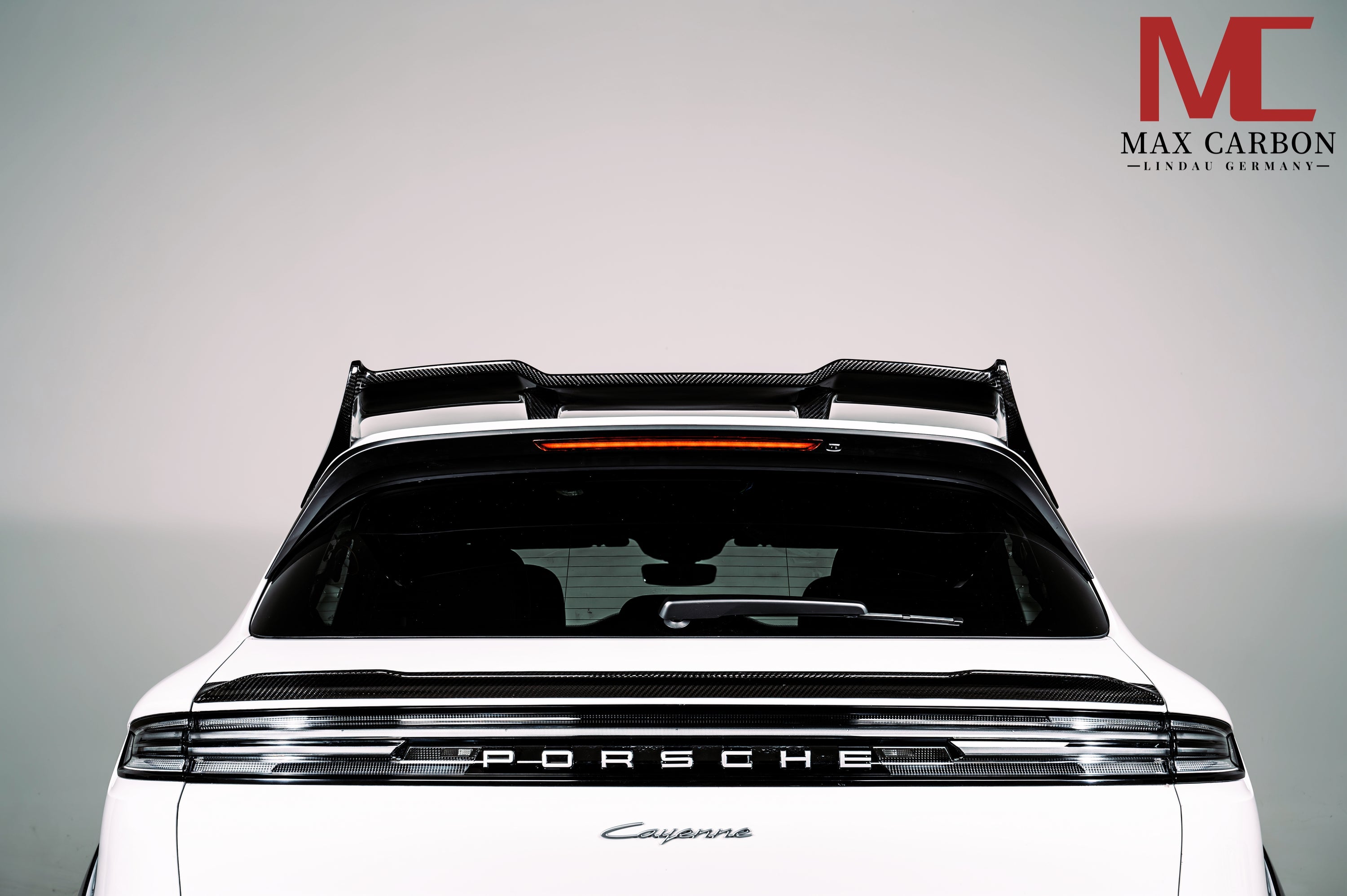Dry-Carbon Dachkantenspoiler passend für Porsche Cayenne SUV 9YA & 9YA.2 – Carbon-Abschluss am Dach