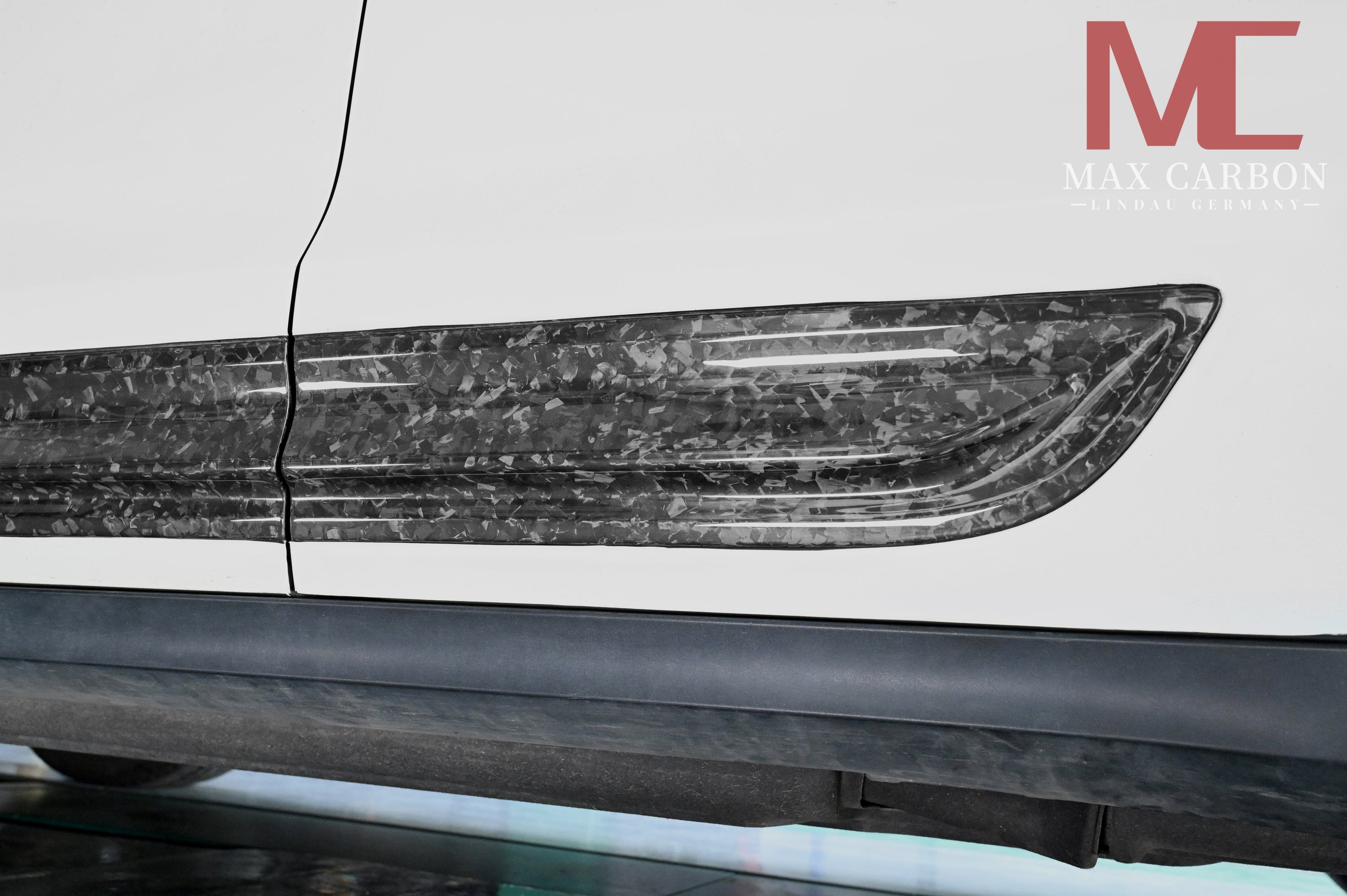 Dry-Carbon Seitenblenden „GTS Style“ passend für Porsche Macan 95B – sportlicher Seitenakzent
