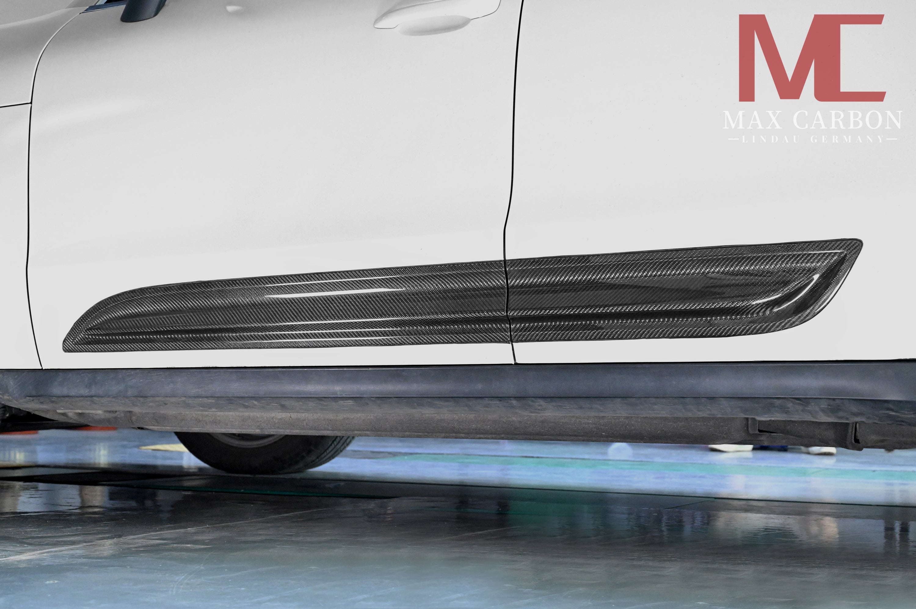 Dry-Carbon Seitenblenden „GTS Style“ passend für Porsche Macan 95B – sportlicher Seitenakzent